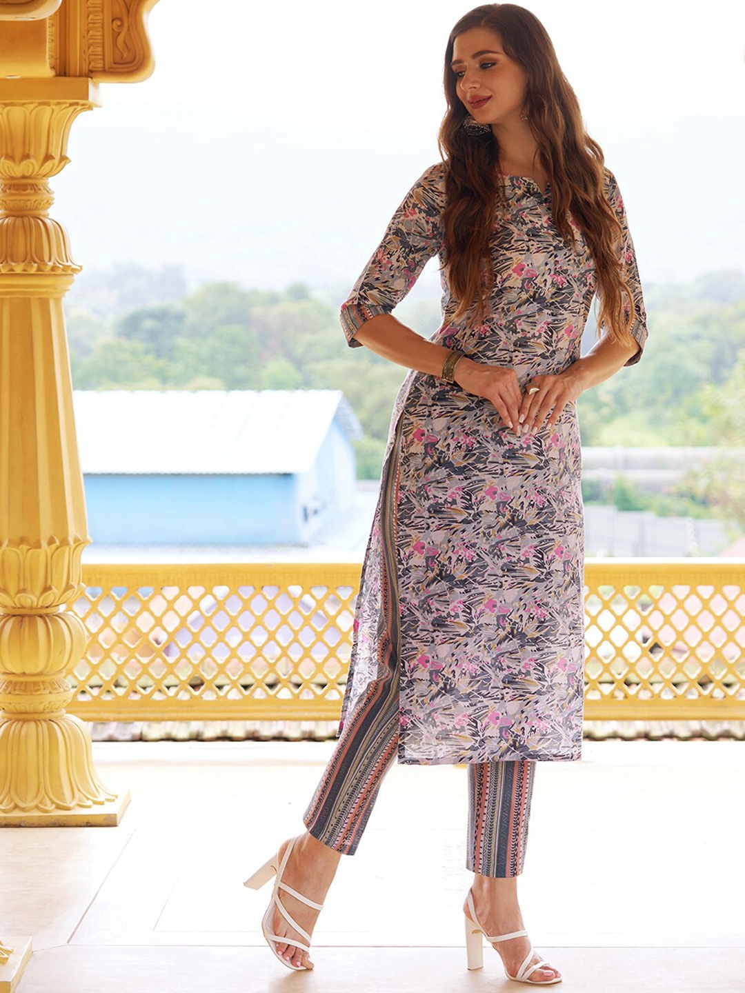 

KALINI Abstract Printed Straight Kurta With Trousers, Grey