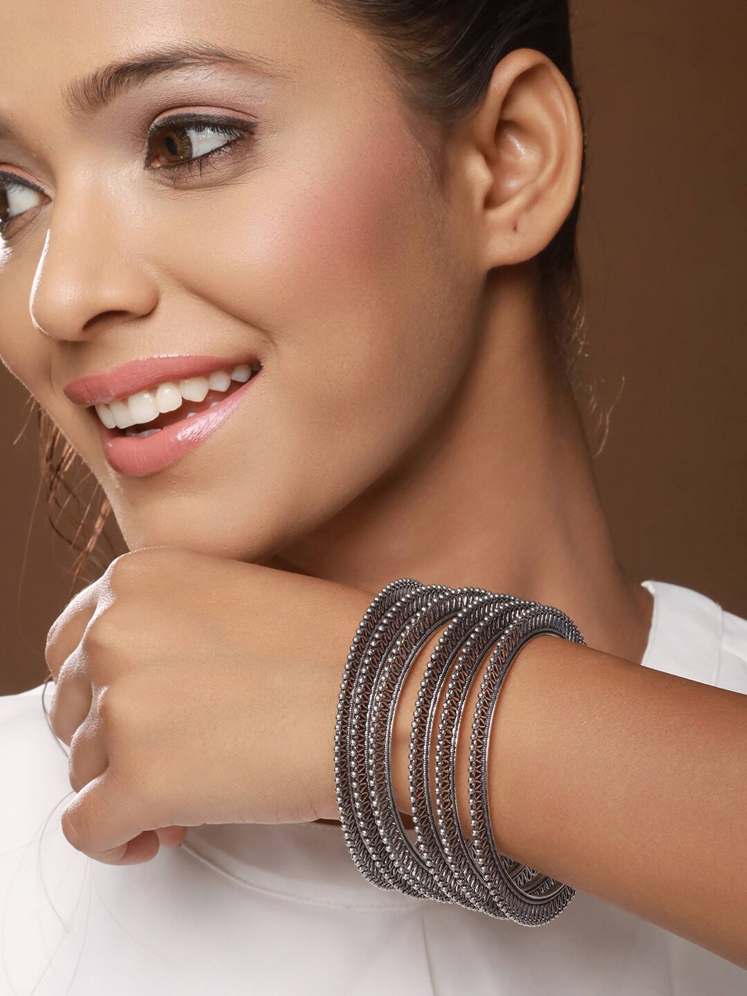 

Anouk Set Of 6 Silver-Plated Oxidised Bangles