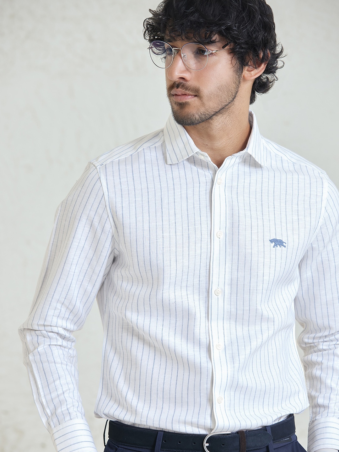 

Andamen Premium Striped Cutaway Collar Linen Formal Shirt, White