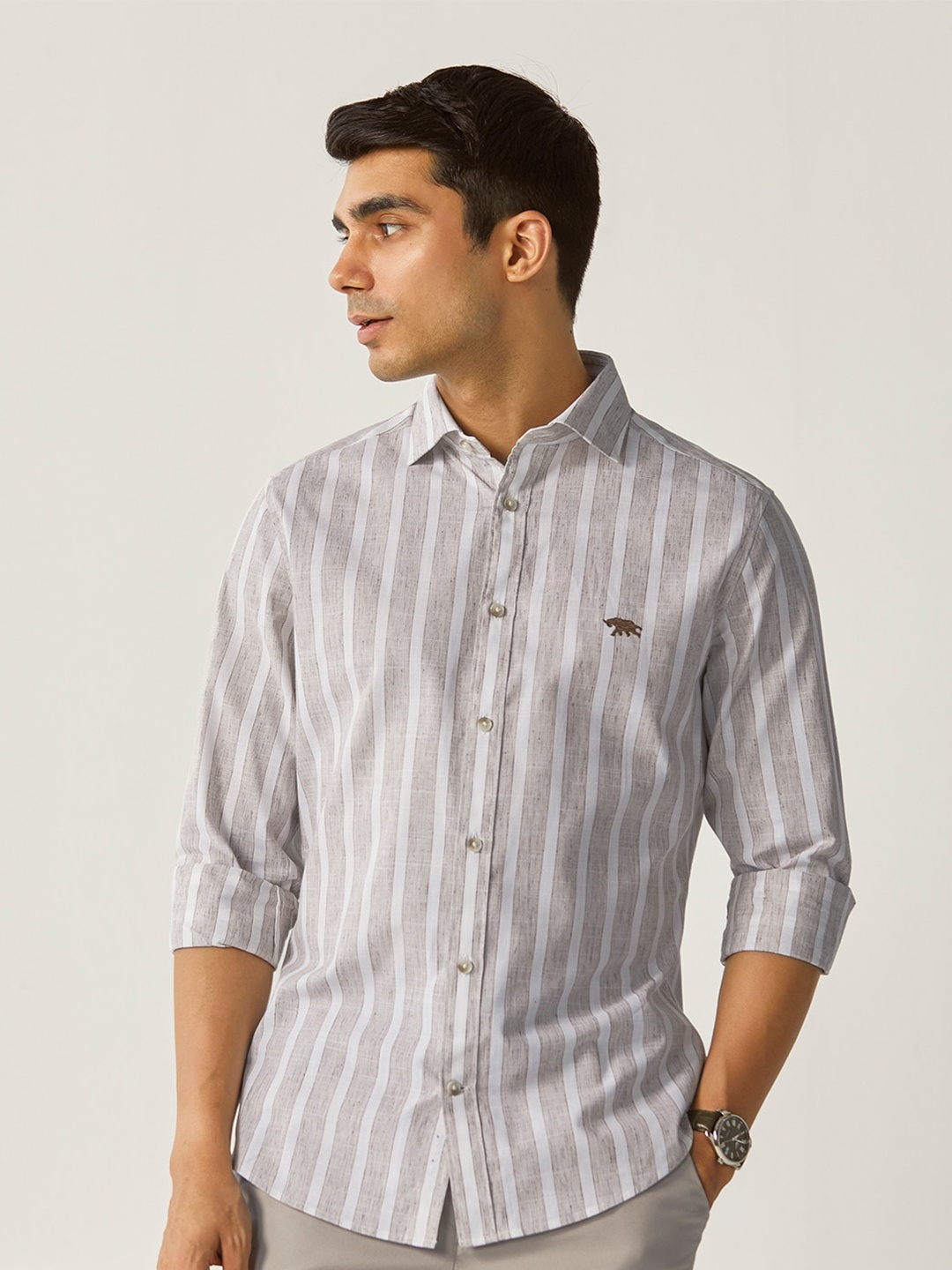 

Andamen Premium Slim Fit Striped Cutaway Collar Cotton Casual Shirt, Grey