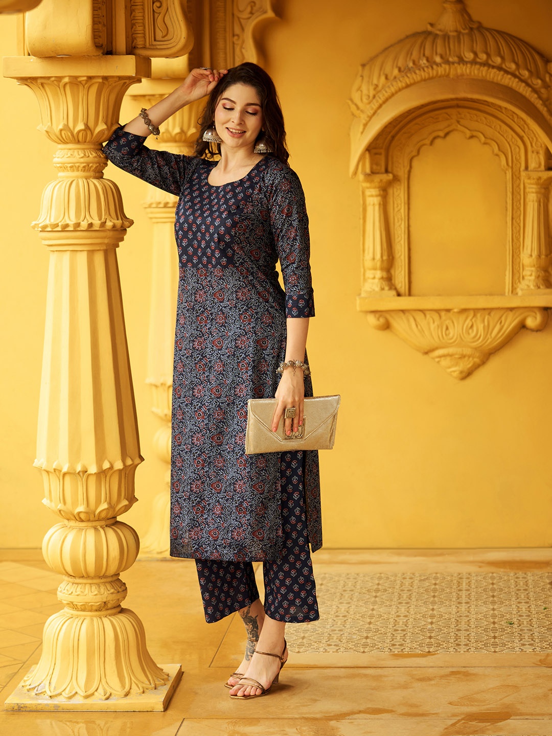 

KALINI Floral Printed Regular Kurta With Palazzo, Blue