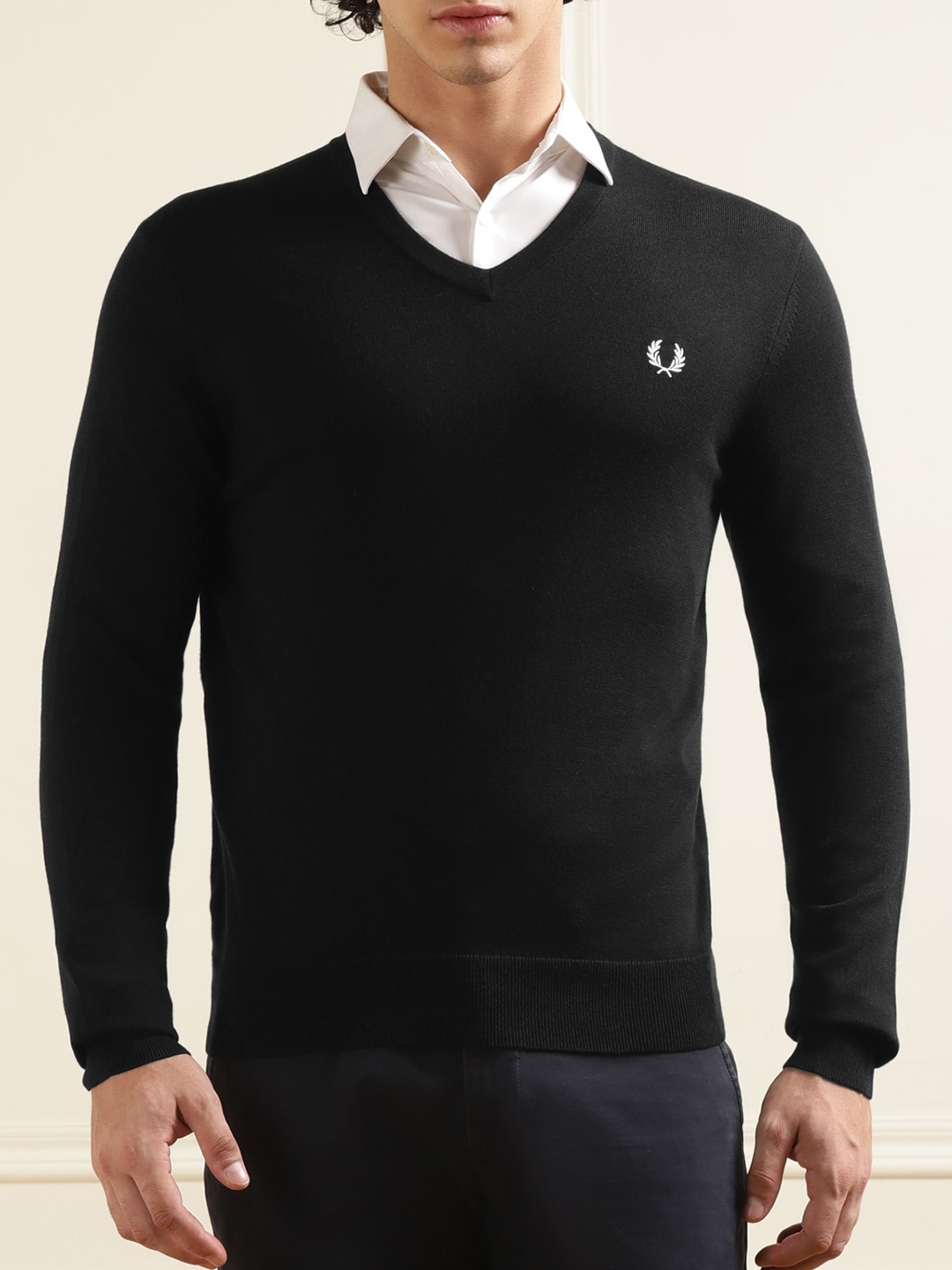 

Fred Perry V-Neck Woollen Pullover, Black