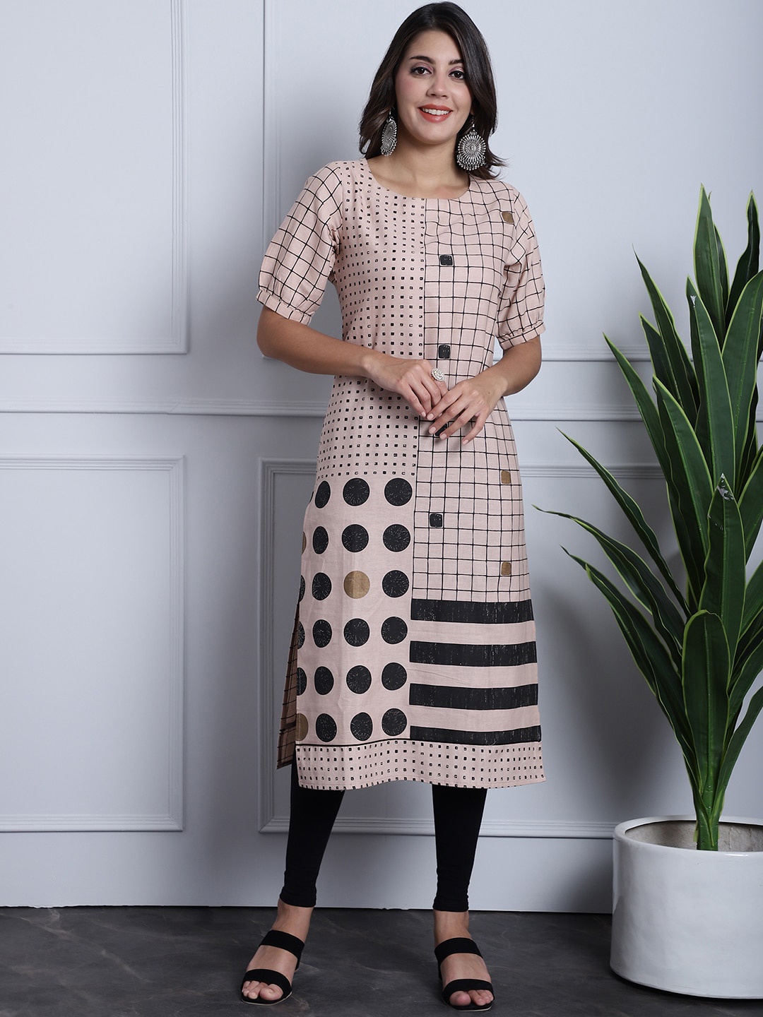 

Grancy Checked Round Neck Puff Sleeves Pure Cotton Straight Kurta, Peach