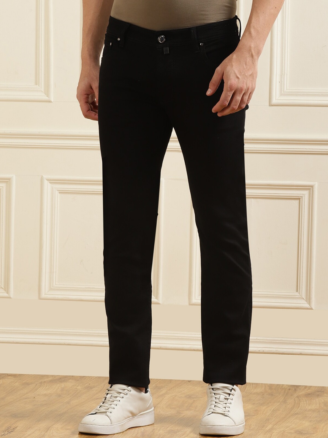 

Jacob Cohen Men Straight Fit Mid-Rise Stretchable Clean Look Jeans, Black