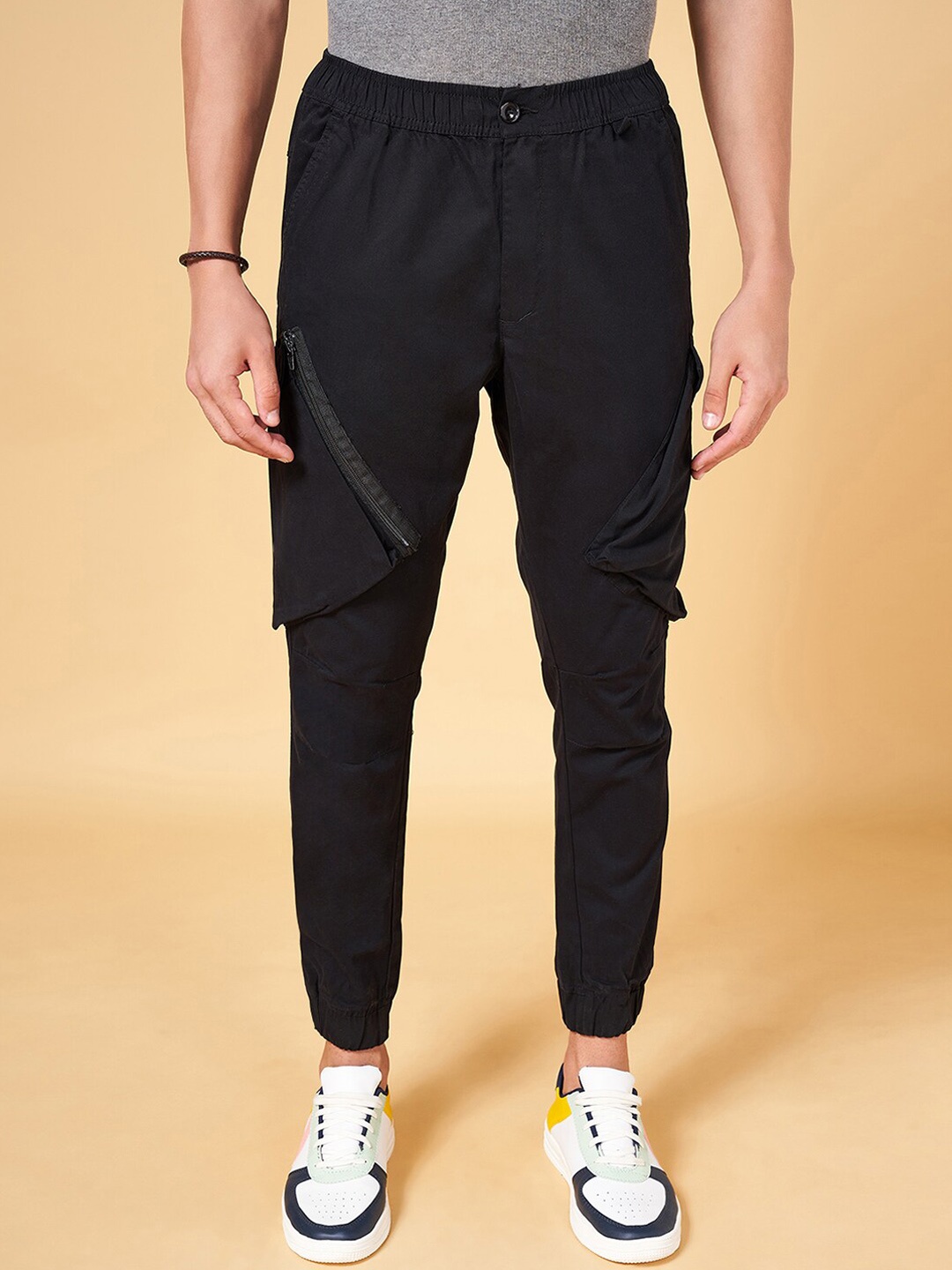 

People Men Mid-Rise Pure Cotton Joggers, Black
