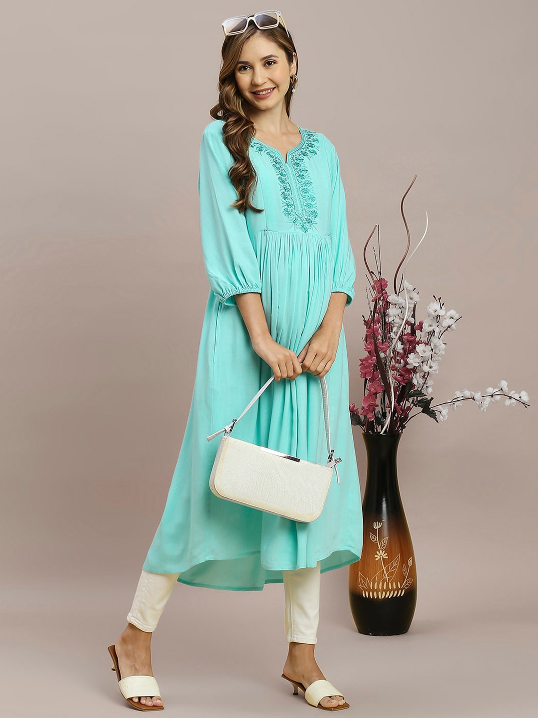 

MomToBe Floral Yoke Designed Thread Work Pleated Anarkali Maternity Kurta, Green