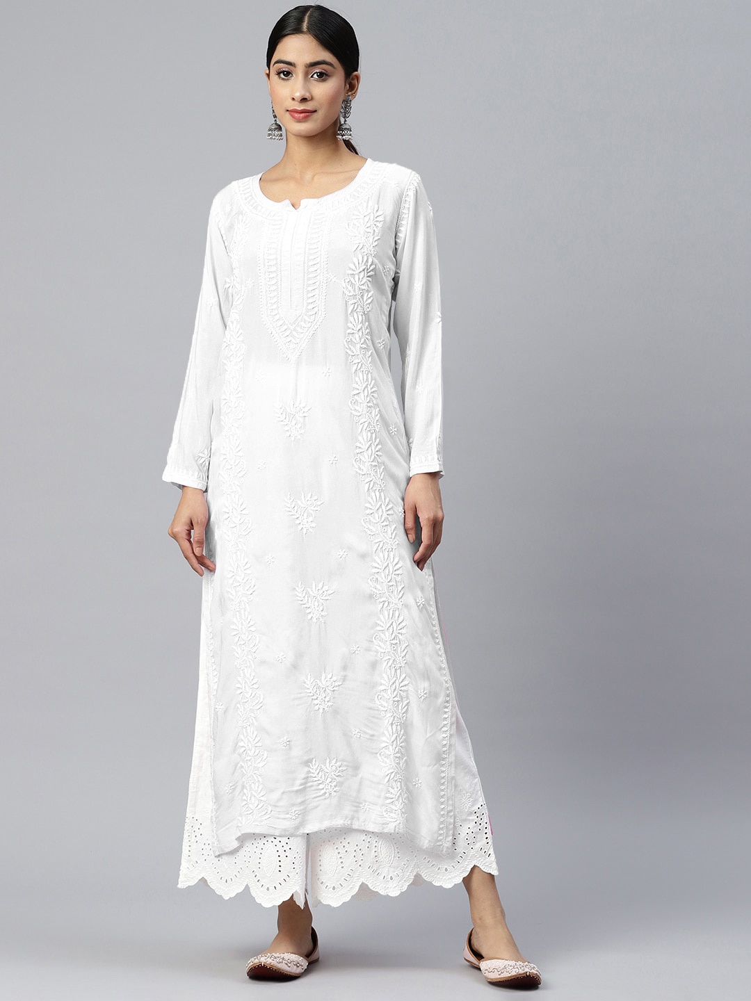 

PARAMOUNT CHIKAN Floral Embroidered Chikankari Straight Kurta, White