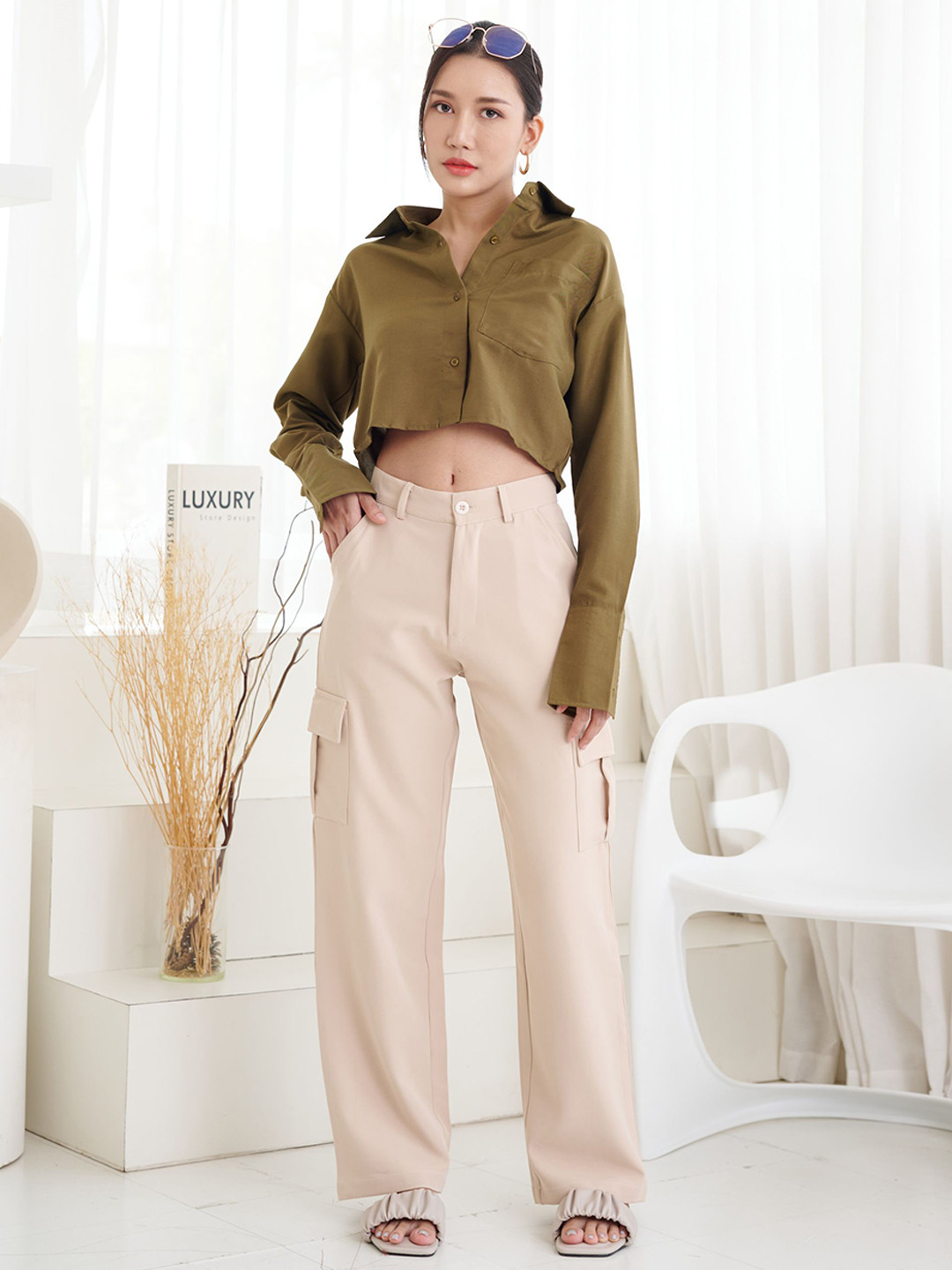 

Off Duty India Women Clean Look Comfort Relaxed Fit High-Rise Cotton Jeans, Nude