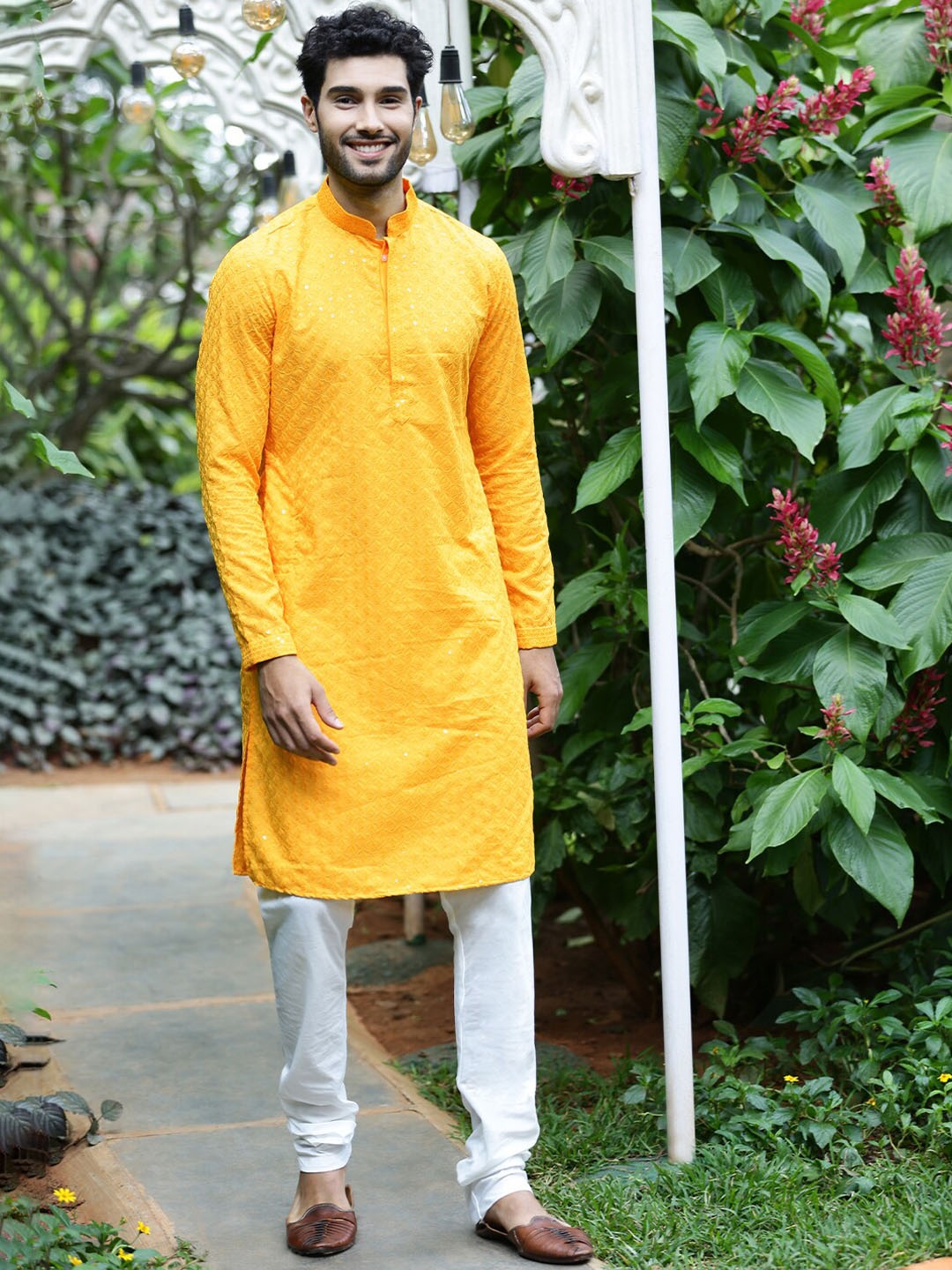 

DEYANN Ethnic Motifs Embroidered Sequinned Kurta With Churidar, Yellow