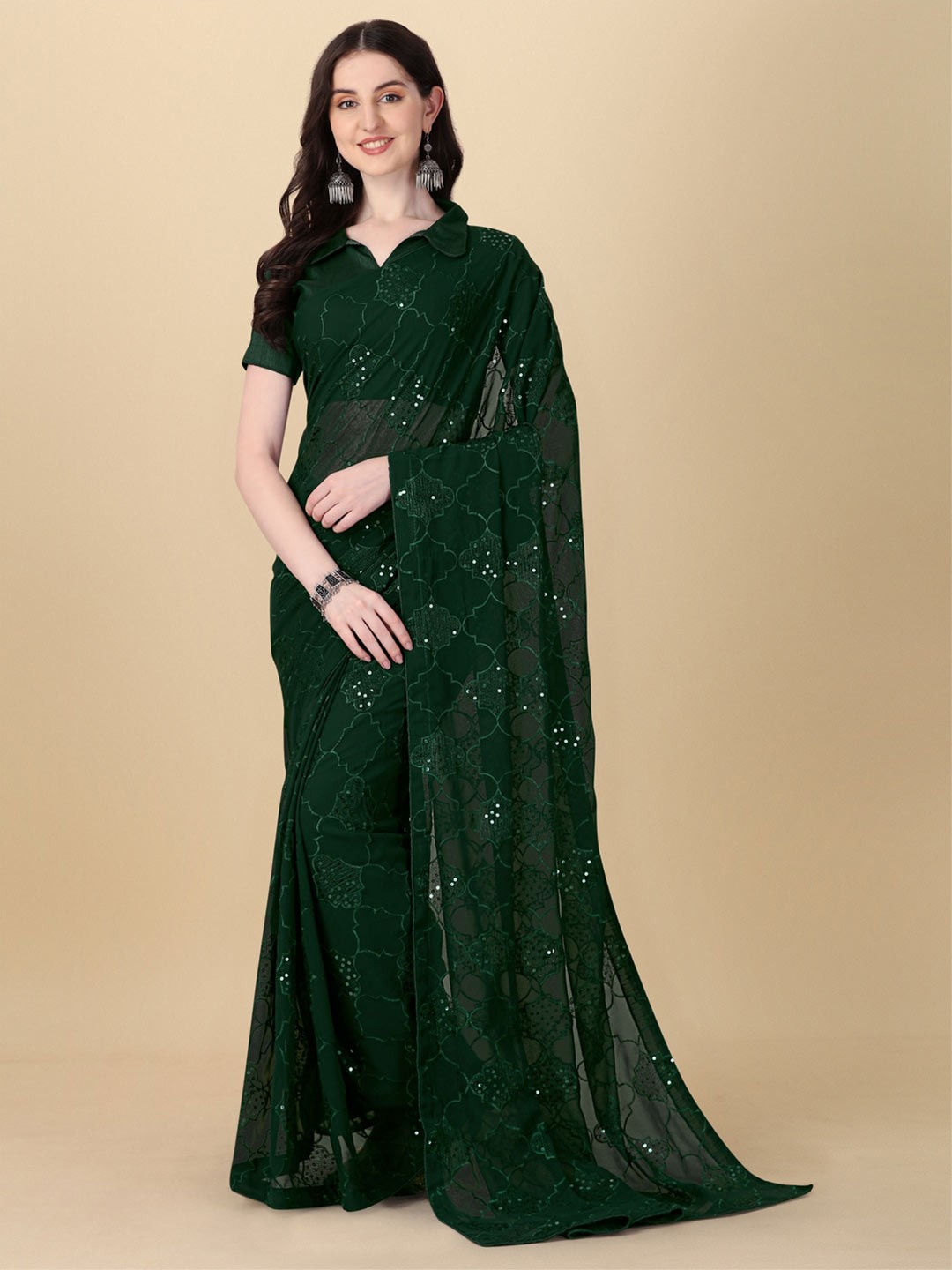 

KALINI Embellished Sequinned Pure Georgette Saree, Green