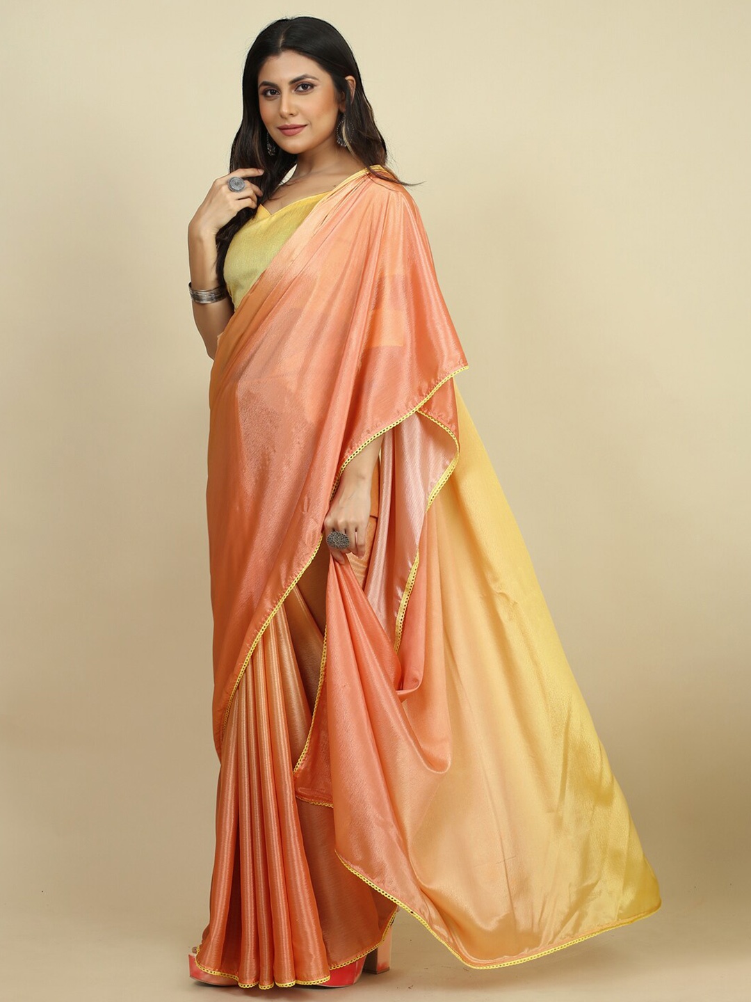 

Sangria Colourblocked Chiffon Saree, Peach