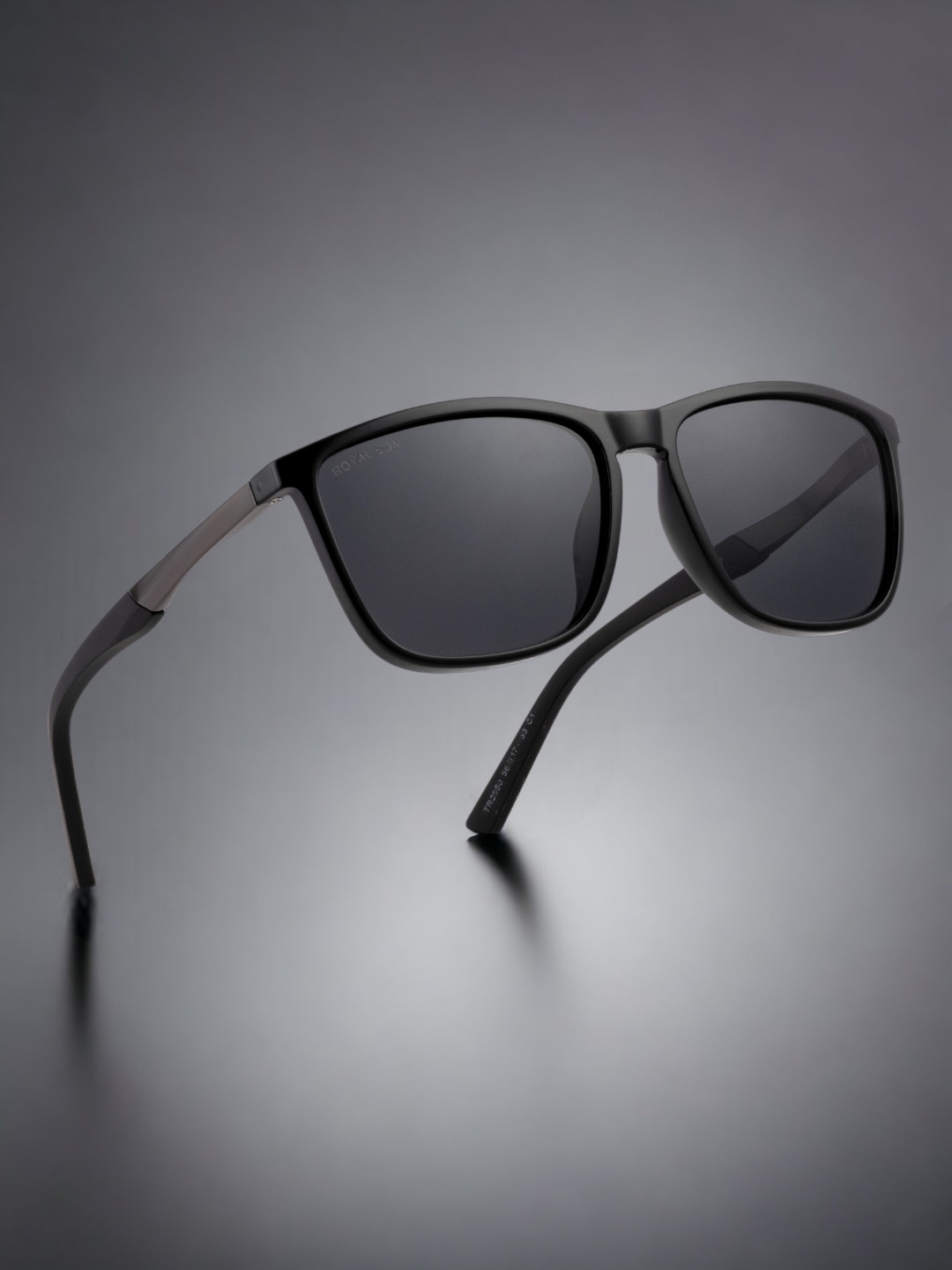 

ROYAL SON Unisex Square Sunglasses With Polarised and UV Protected Lens CHI00170-C1, Black