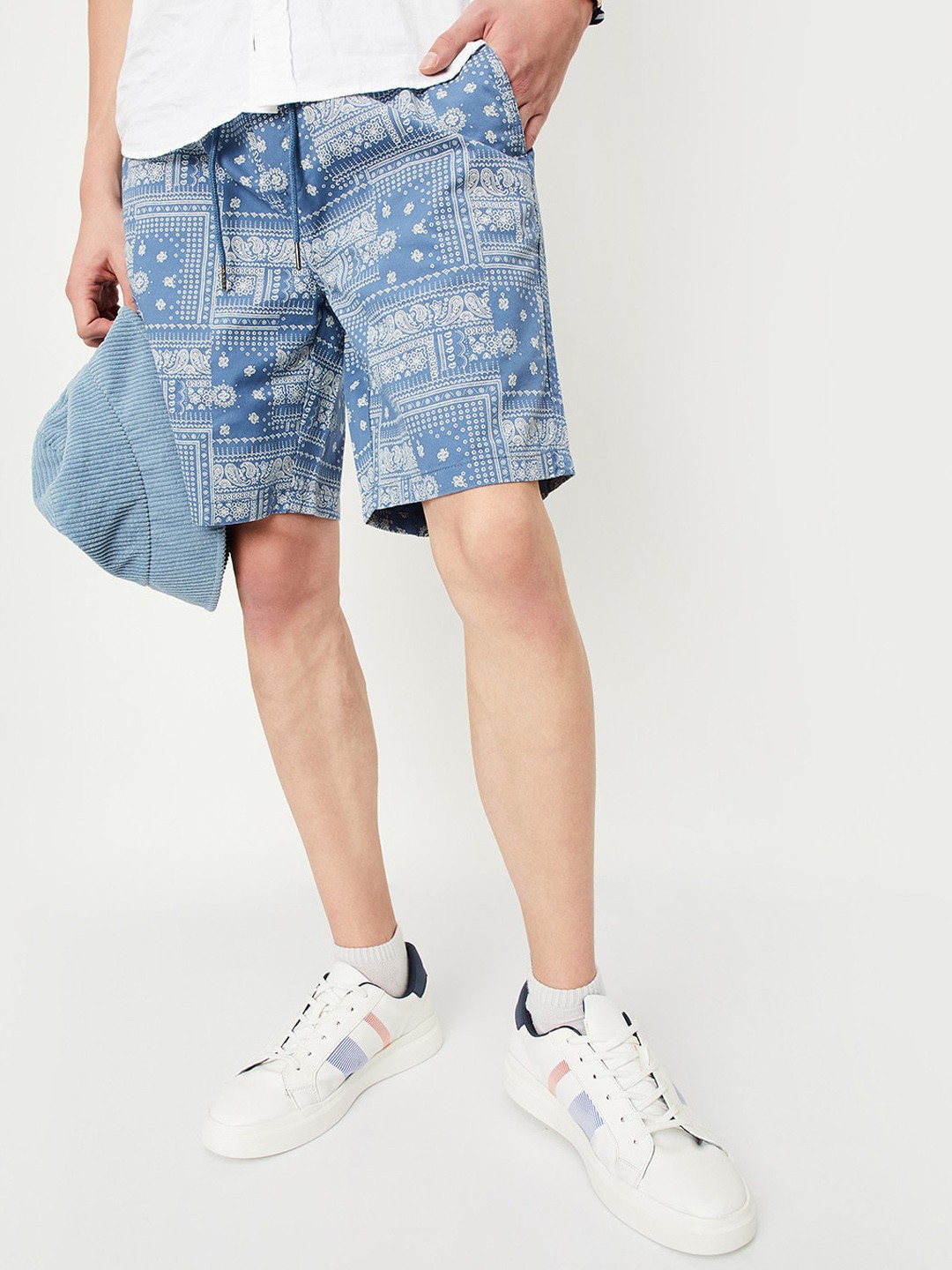 

max Men Ethnic Motifs Printed Mid Rise Pure Cotton Denim Shorts, Blue