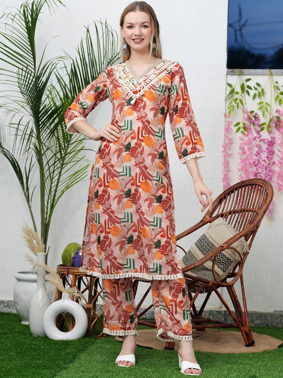 

Hatheli Floral Printed V-Neck Thread Work Kurta with Trousers, Peach