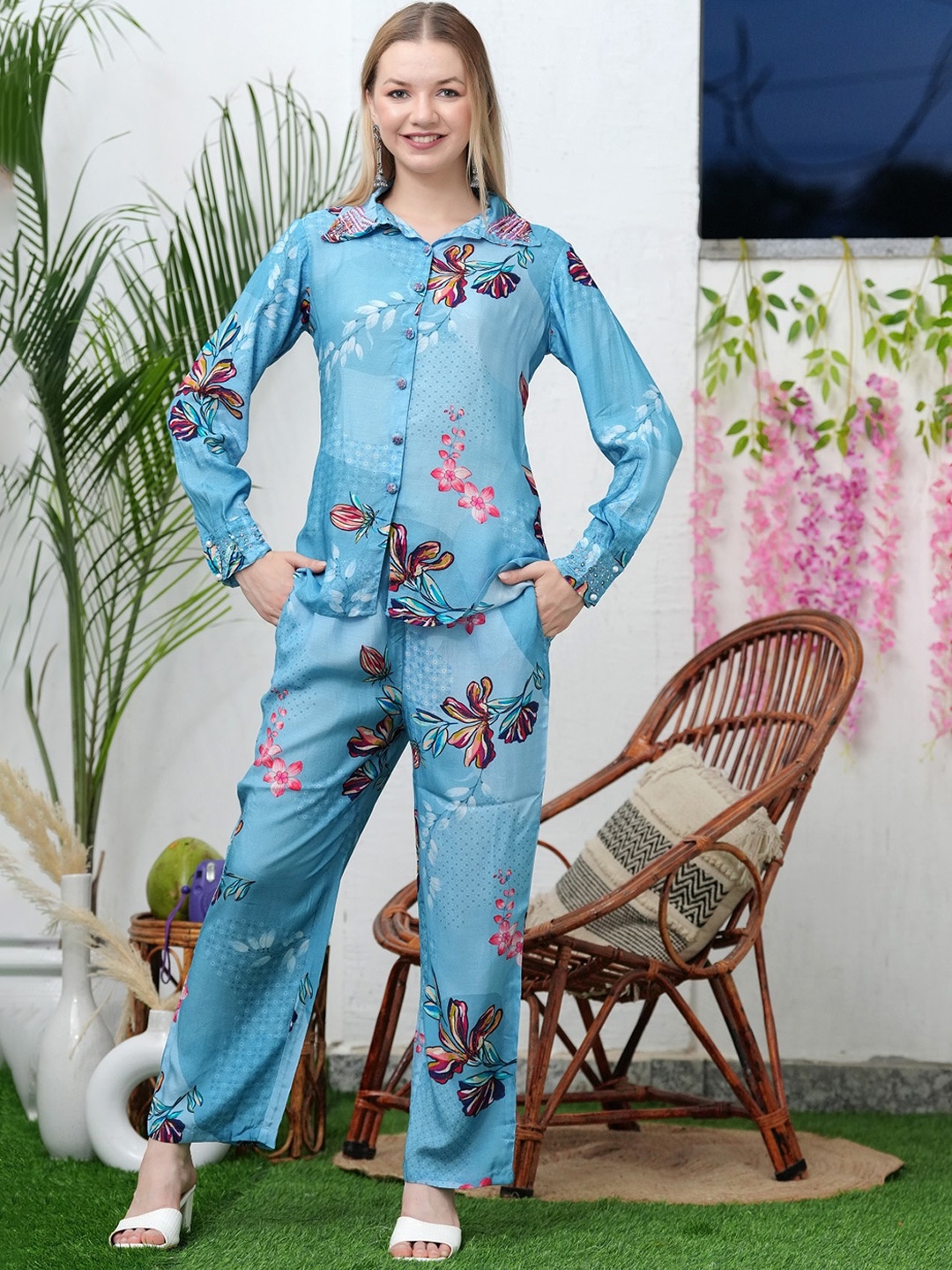 

Hatheli Floral Printed Shirt With Trousers, Turquoise blue
