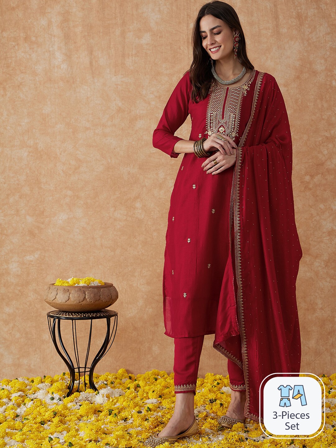 

Sangria Floral Embroidered Sequinned Detail Straight Kurta & Trouser Dupatta, Red