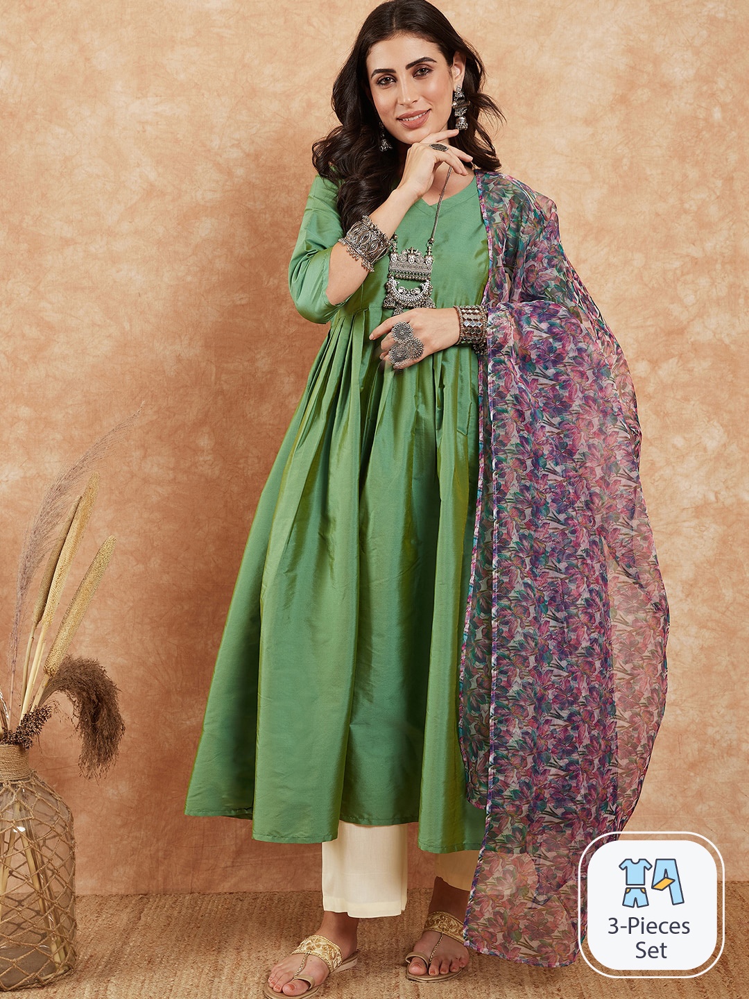 

Sangria Green V-Neck Anarkali Kurta With Dupatta