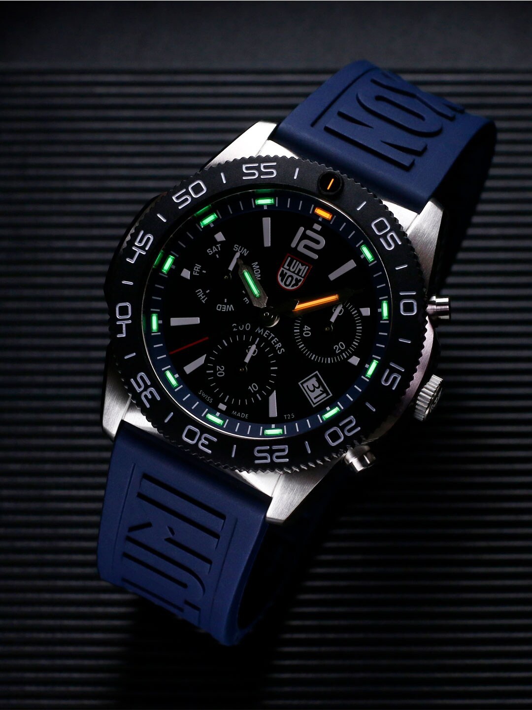

Luminox Men Round Dial Straps Analogue Watch XS.3143, Black