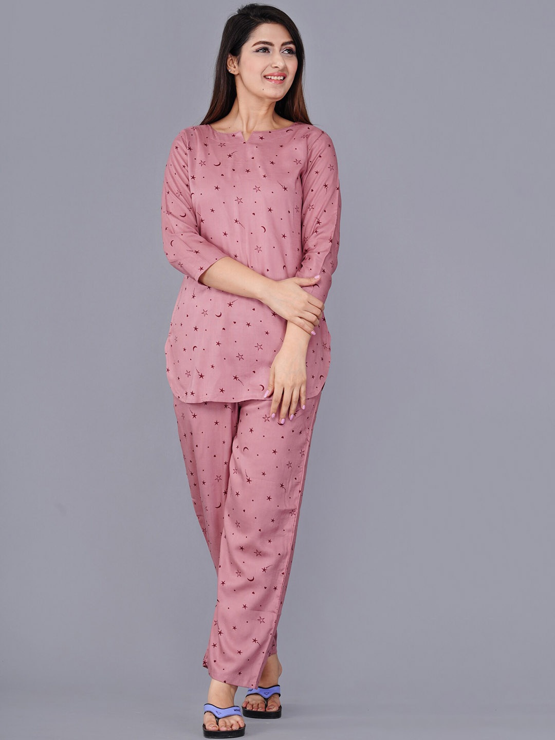 

TREND ME Graphic Printed Night suit, Pink