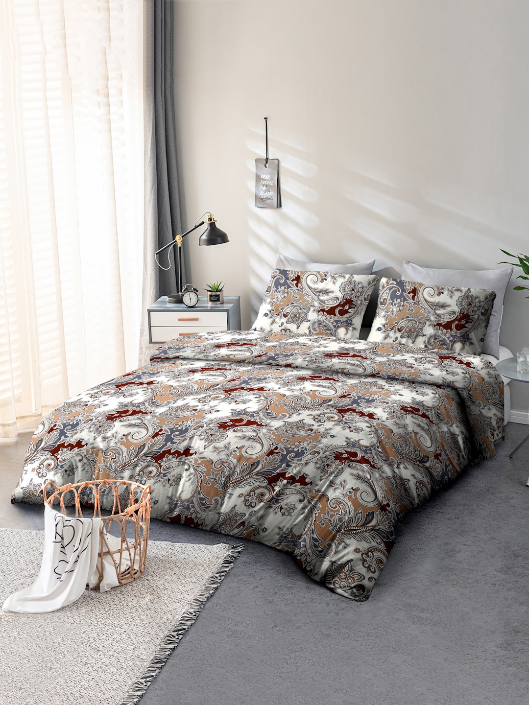 

Cortina Beige & White Ethnic Motifs 144 TC Queen Bedsheet with 2 Pillow Covers