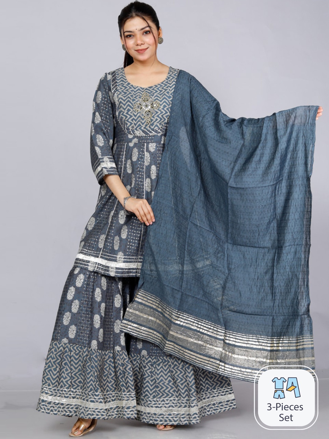 JC4U Floral Printed Gotta Patti Kurta with Trousers & With Dupatta, Grey