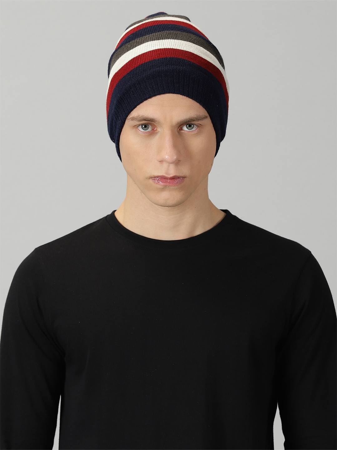 

Rodzen Colourblocked Woollen Beanie, Red
