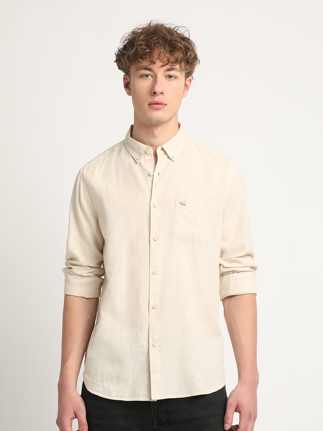 

THE BEAR HOUSE Linen Cotton Button-Down Collar Slim Fit Opaque Casual Shirt, Beige