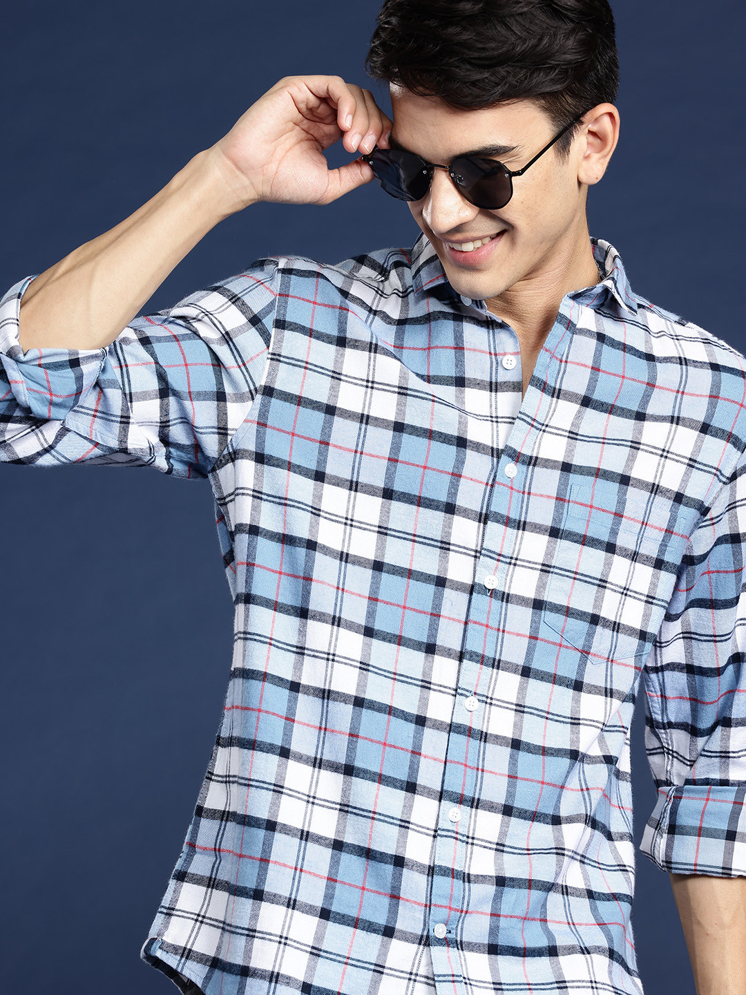 

Mast & Harbour Men Standard Checked Pure Cotton Casual Shirt, Blue