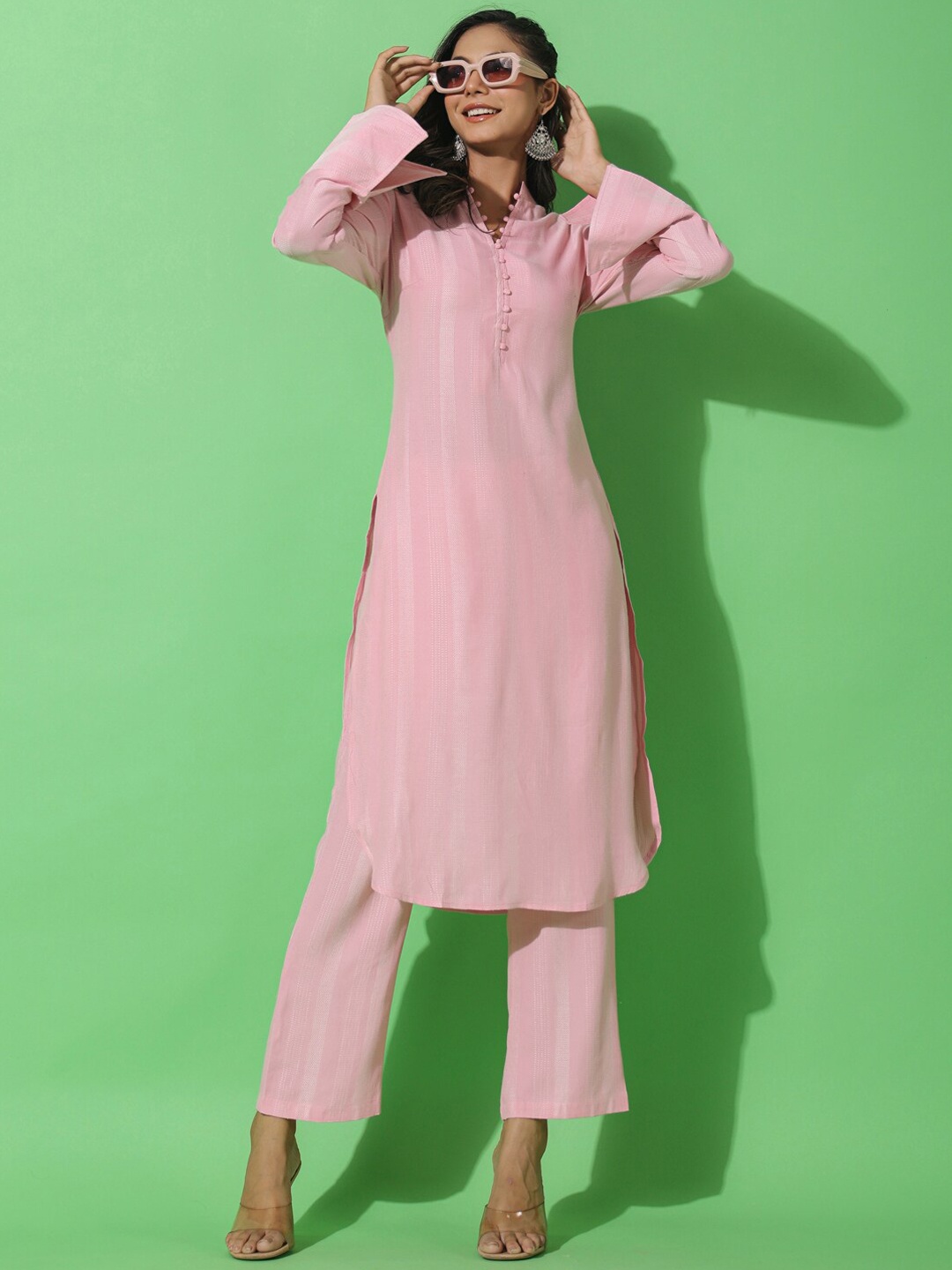 

HERE&NOW Mandarin Collar Bell Sleeves Straight Kurta with Trousers, Pink