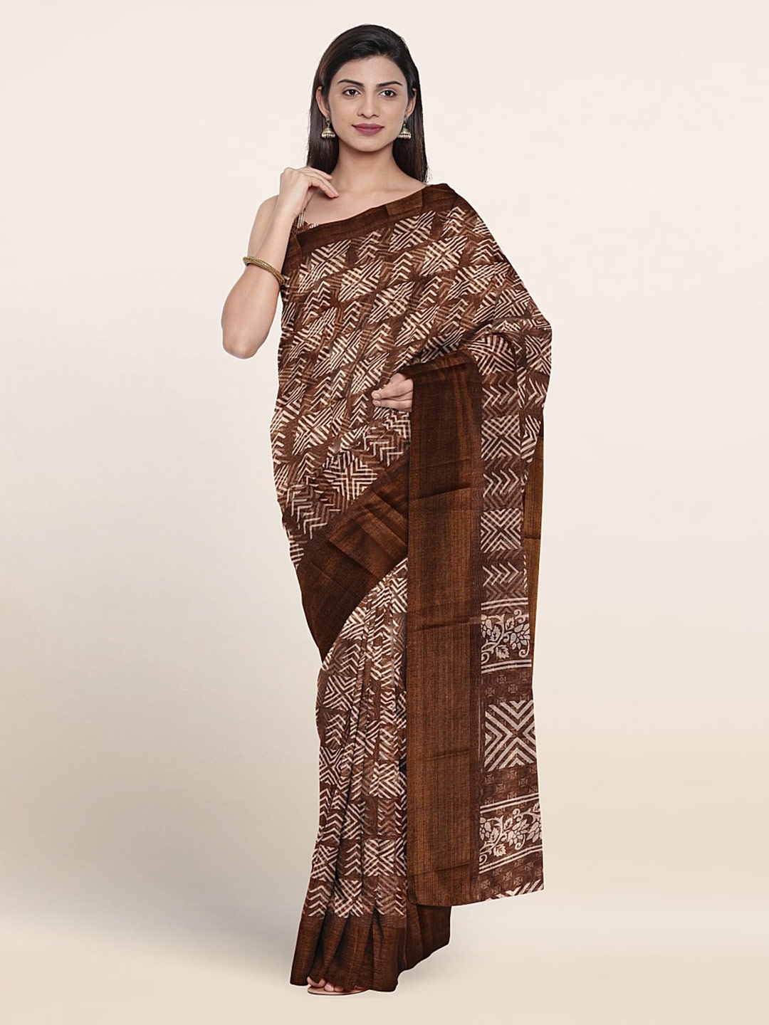 

Pothys Geometric Print Saree, Brown