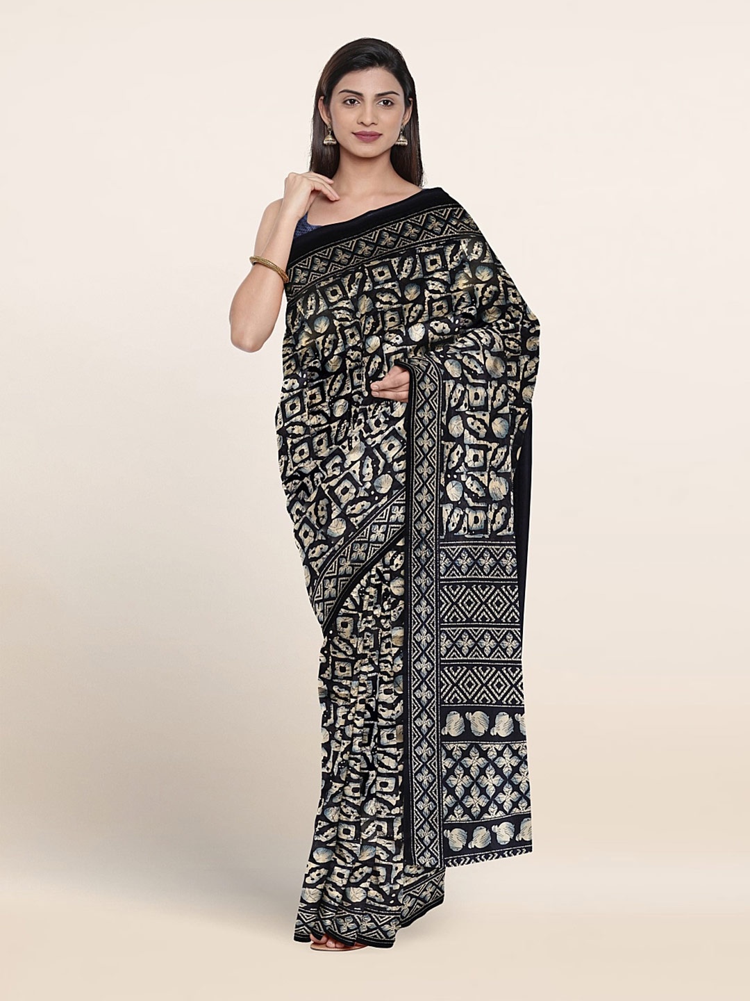 

Pothys Abstract Printed Saree, Navy blue