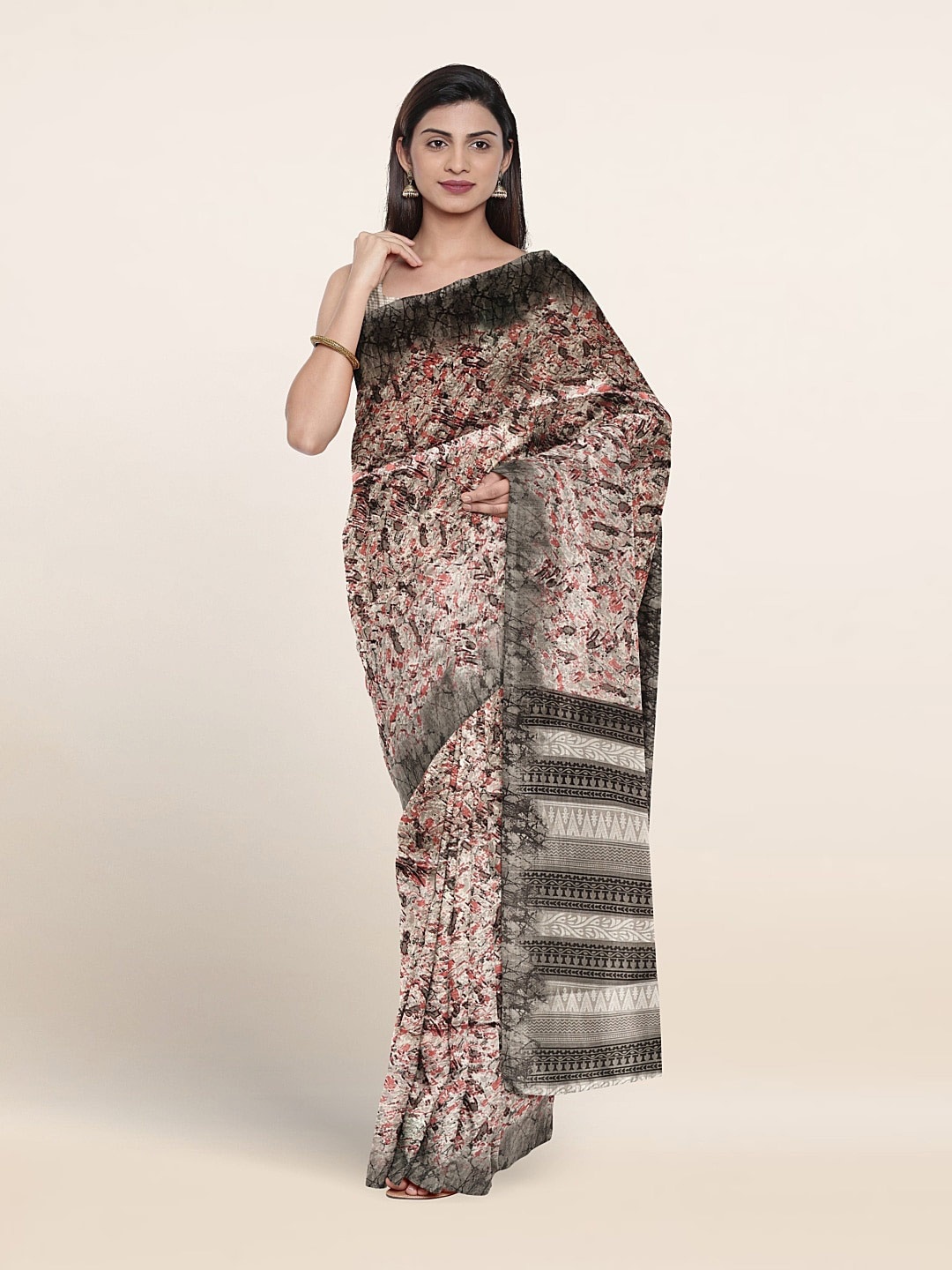 

Pothys Abstract Printed Saree, Black