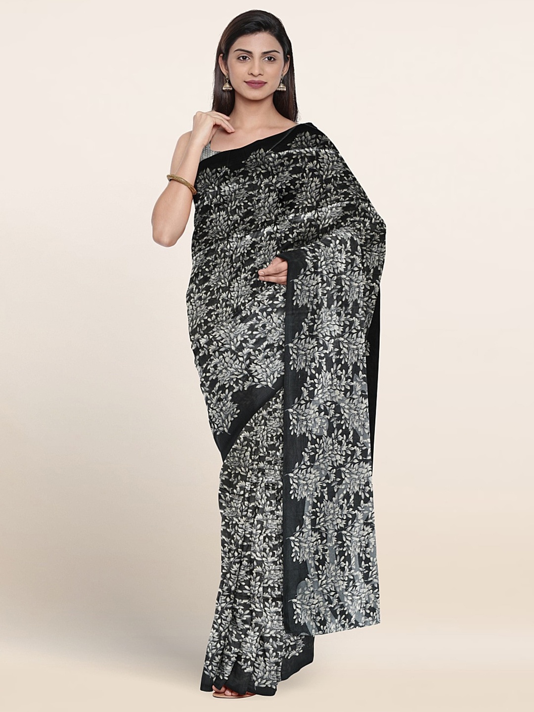 

Pothys Floral Printed Saree, Black