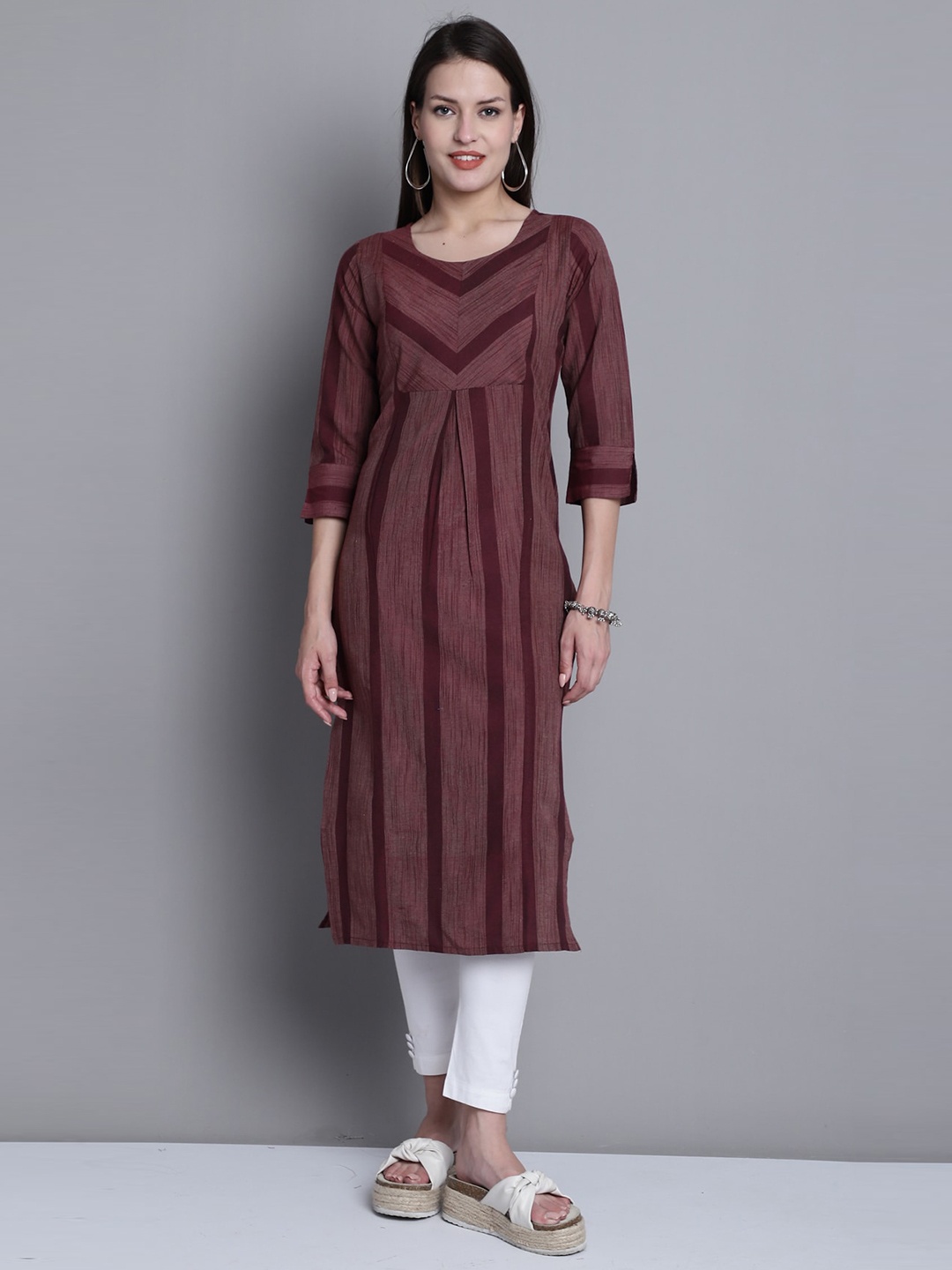 

Rajnandini Striped Cotton Straight Kurta, Maroon