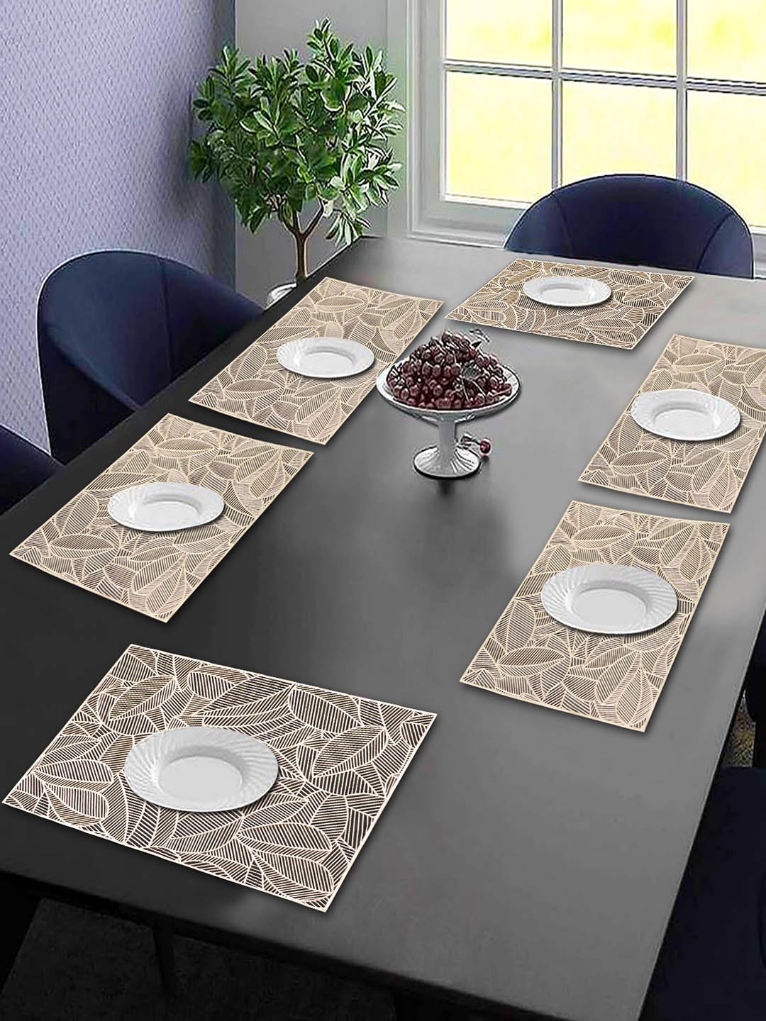 

Dakshya Industries Gold Toned 6 Pieces Floral Rectangular Table Placemats