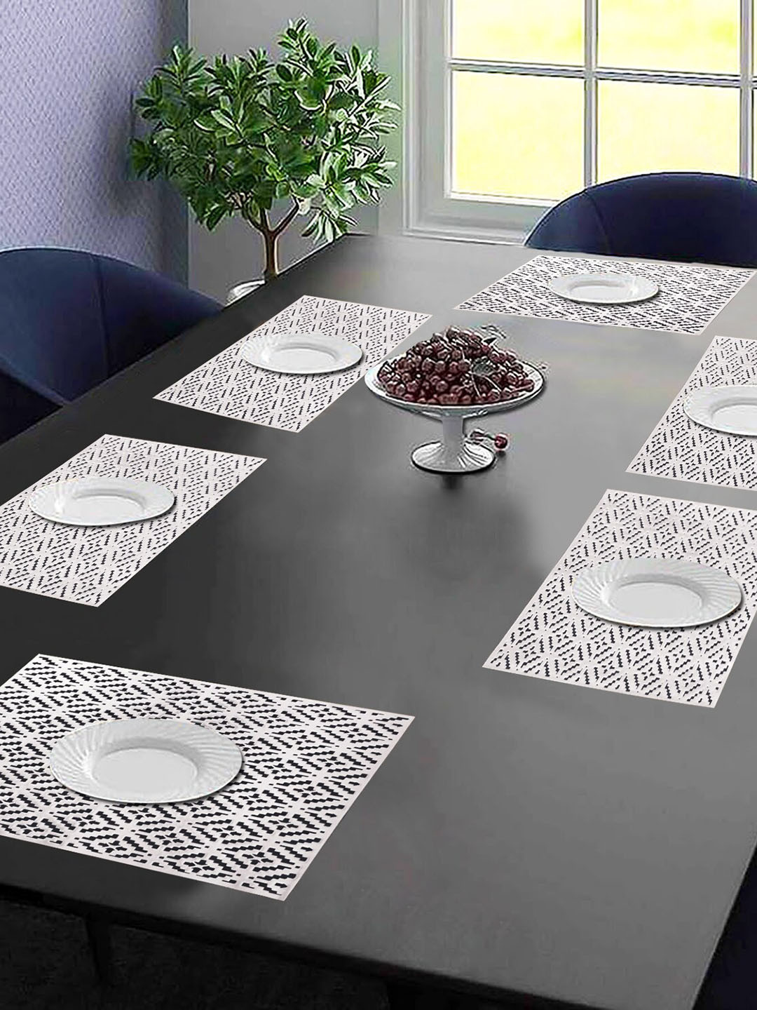 

Dakshya Industries 6-Pcs White Geometric Rectangular Table Placemats
