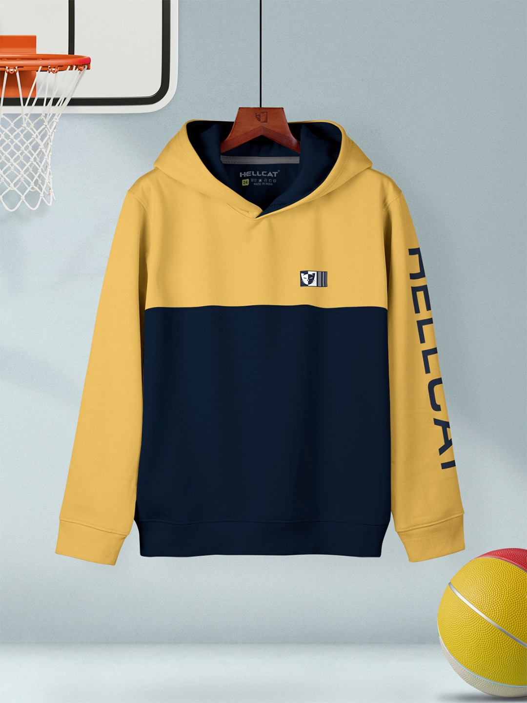 

HELLCAT Boys Colourblocked Hooded Pullover, Yellow