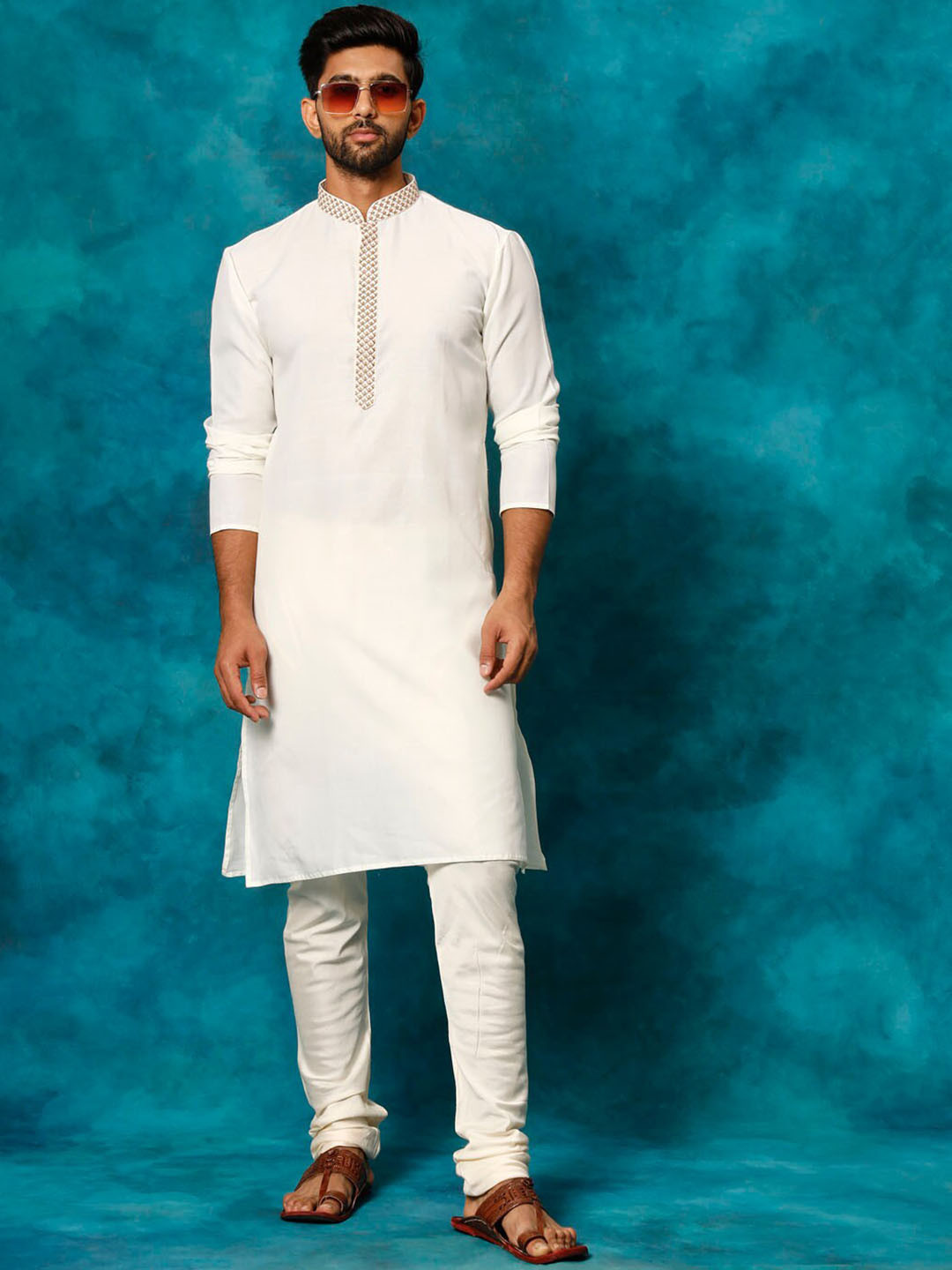 

VASTRAMAY Geometric Yoke Design Regular Kurta With Churidar, Cream