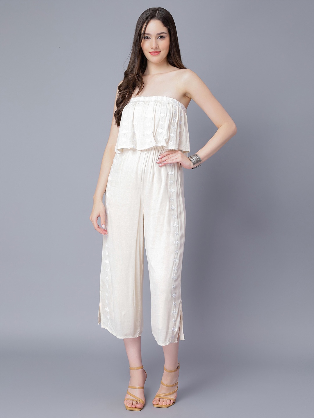 

NUEVOSDAMAS Ethnic Motif Embroidered Straples Basic Jumpsuit, Off white