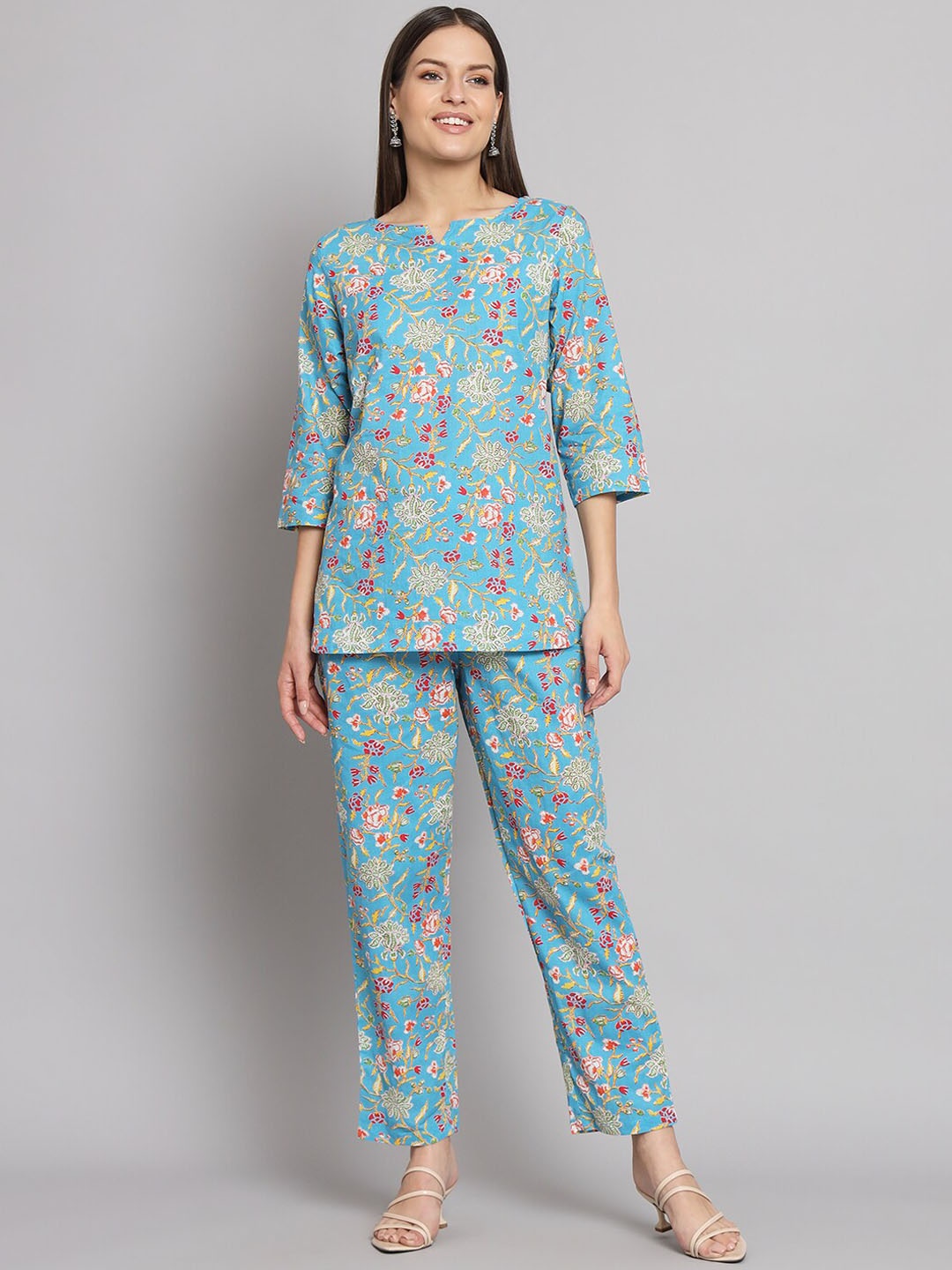 

Vastralay Floral Printed Round Neck Three-Quarter Sleeve Pure Cotton Co-Ord, Blue