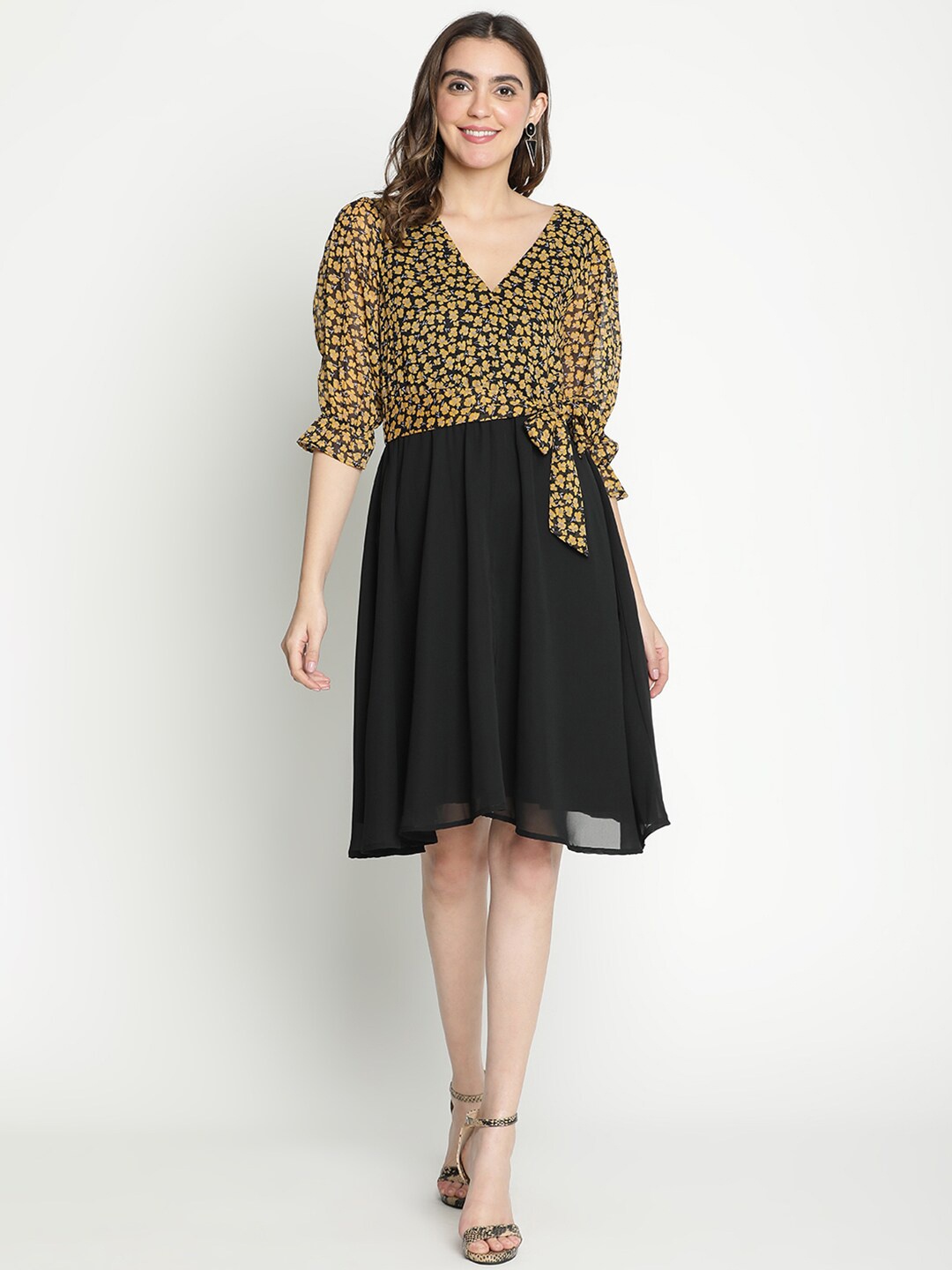 

DRAAX Fashions Floral Printed V-Neck Puff Sleeves Fit & Flare Dress, Black
