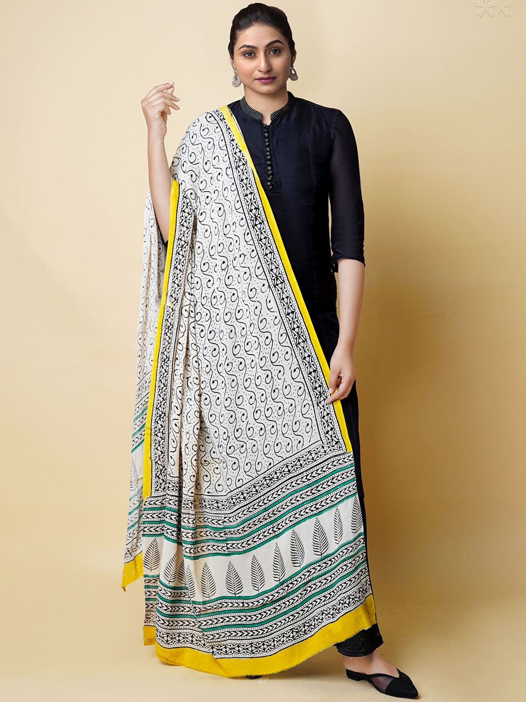 

Unnati Silks Ethnic Motifs Printed Dupatta, White