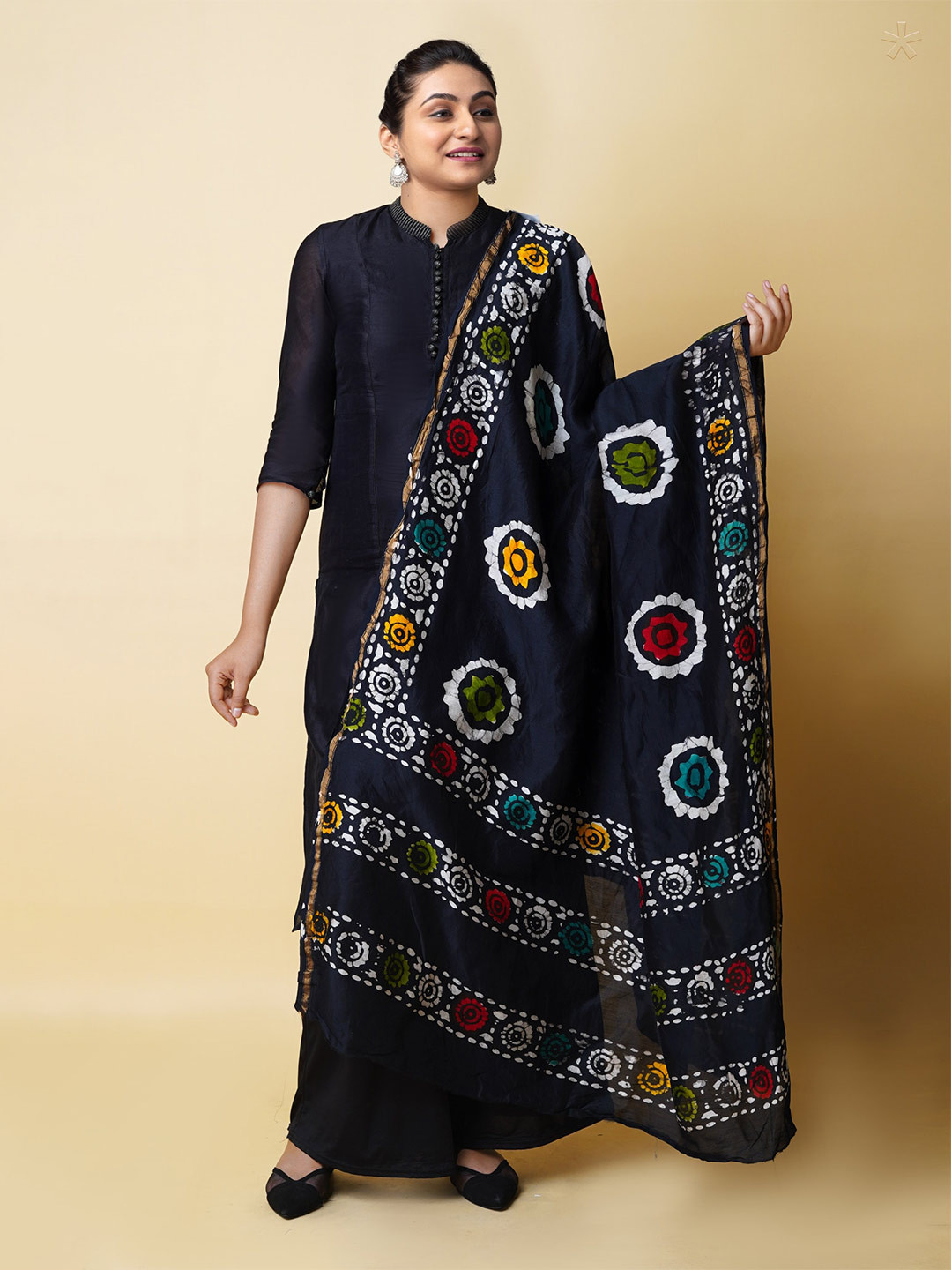 

Unnati Silks Cotton Silk Batik Printed Dupatta With Zari, Black