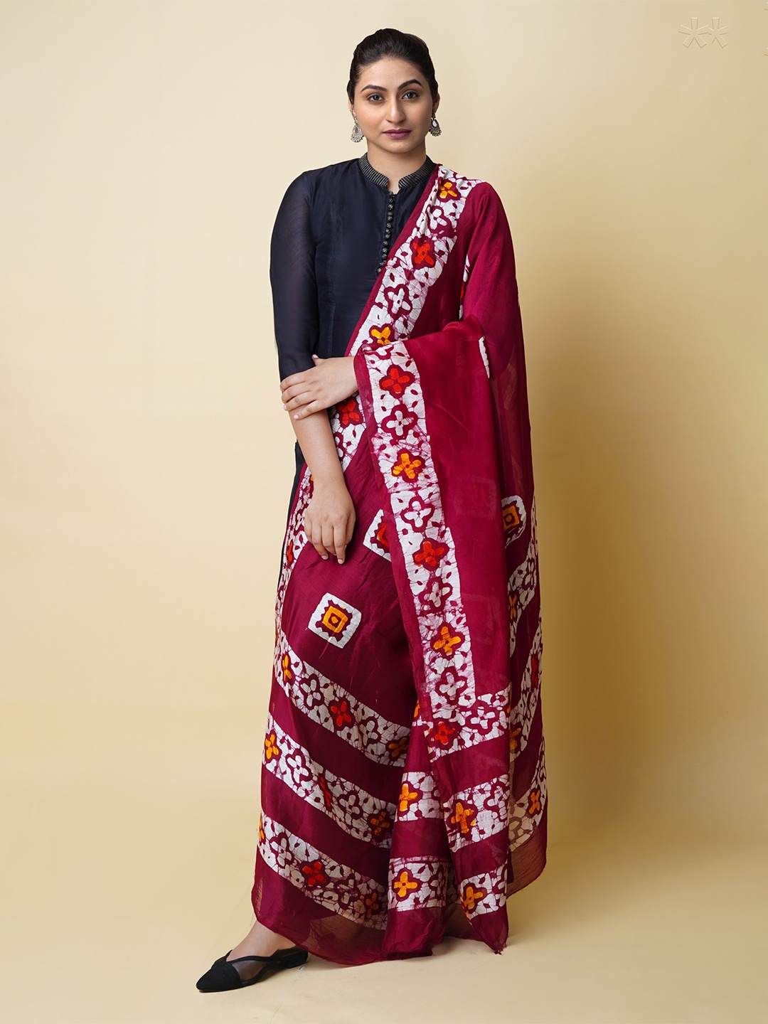 

Unnati Silks Ethnic Motifs Printed Cotton Silk Batik Dupatta, Maroon