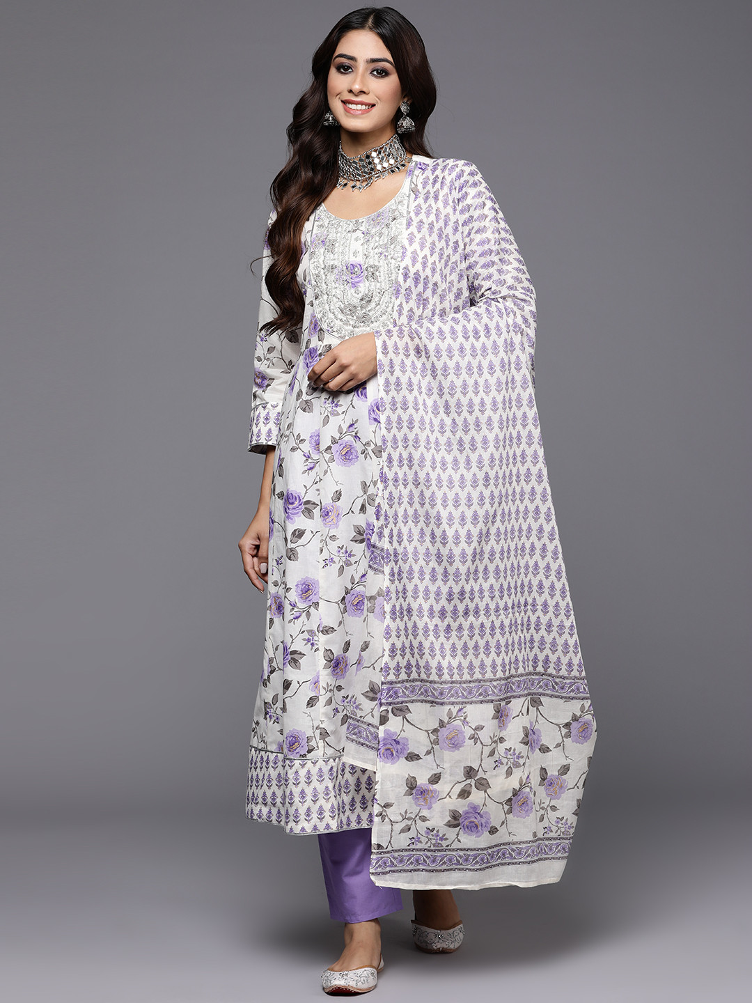

Indo Era Women Floral Printed Regular Gotta Patti Cotton Kurta with Trousers & Dupatta, Off white