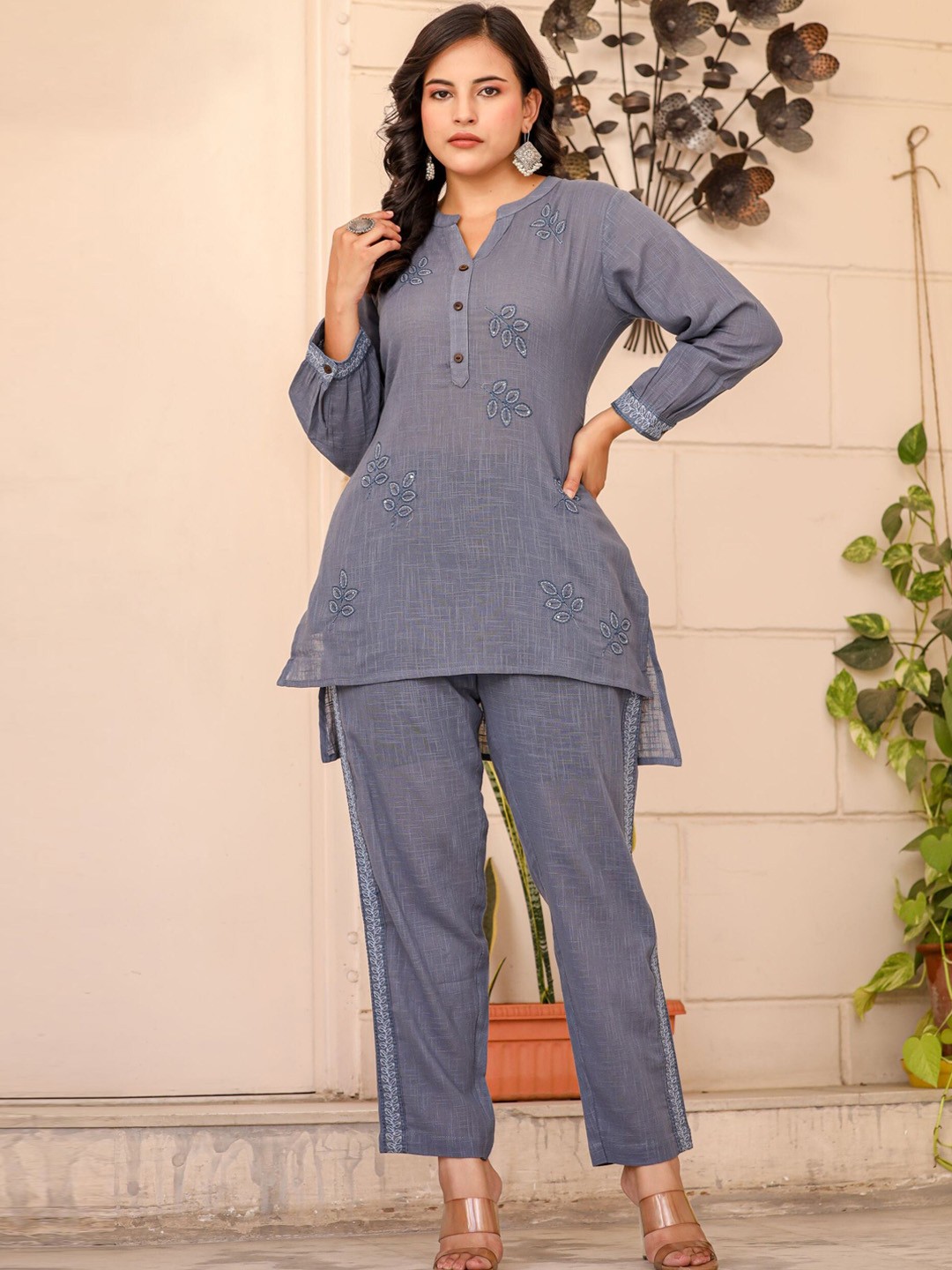 

KAAJH Floral Embroidered Mandarin Collar High-Low Hem Pure Cotton Top & Trousers, Blue