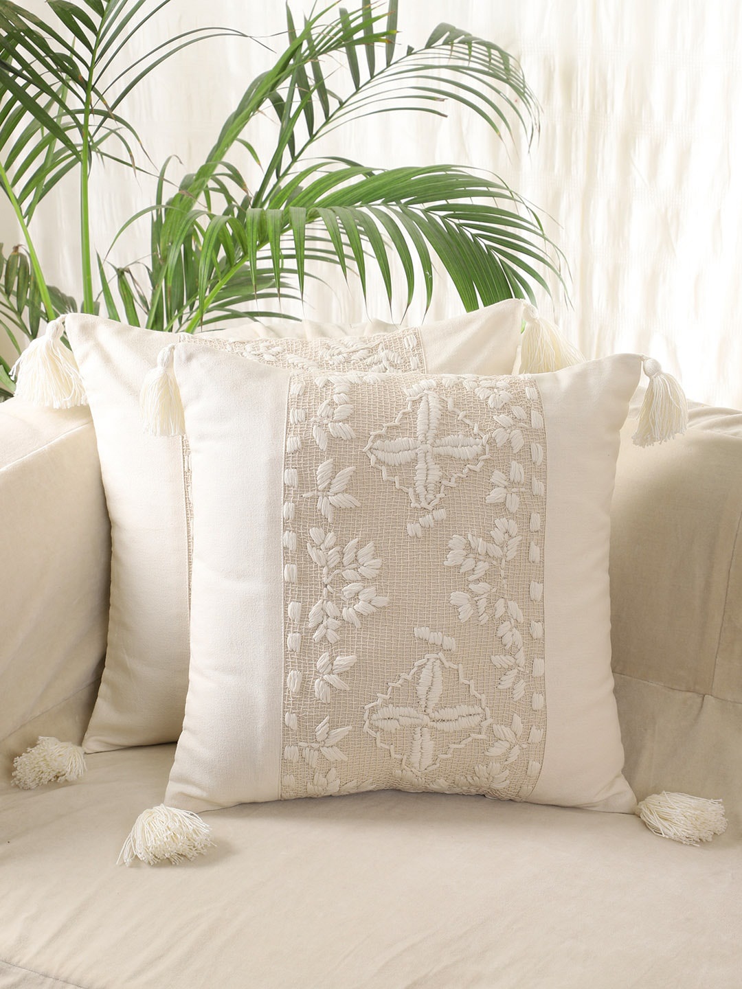 

Jamio Firati Off White Embroidered Cotton Square Cushion Cover