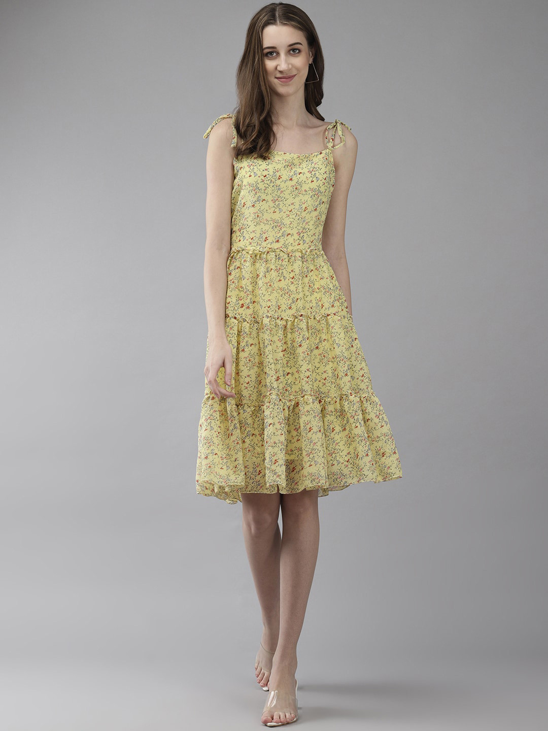 

Aarika Floral Printed Gathered Detailed Fit & Flare Dress, Yellow