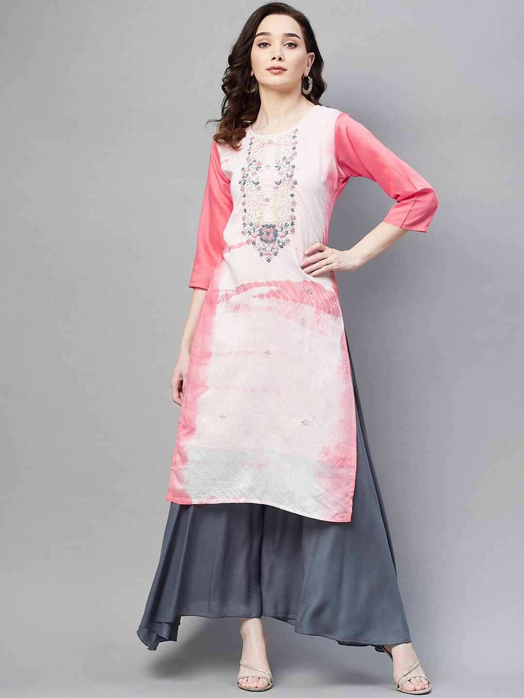 

Aarika Abstract Printed Beads and Stones Cotton Straight Kurta, Pink
