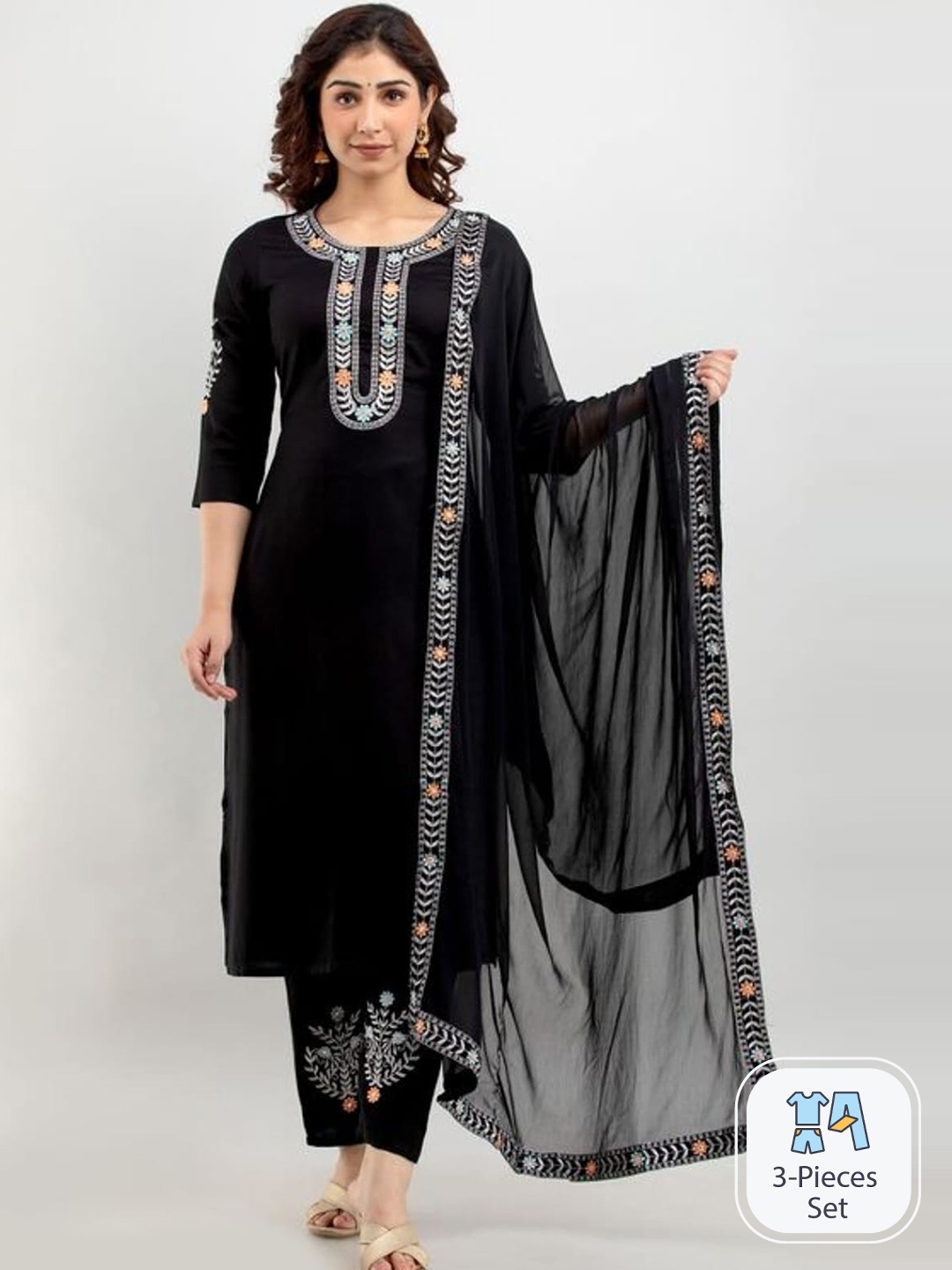 

AAYUMI Floral Yoke Design Thread Work Straight Kurta & Trouser With Dupatta, Black